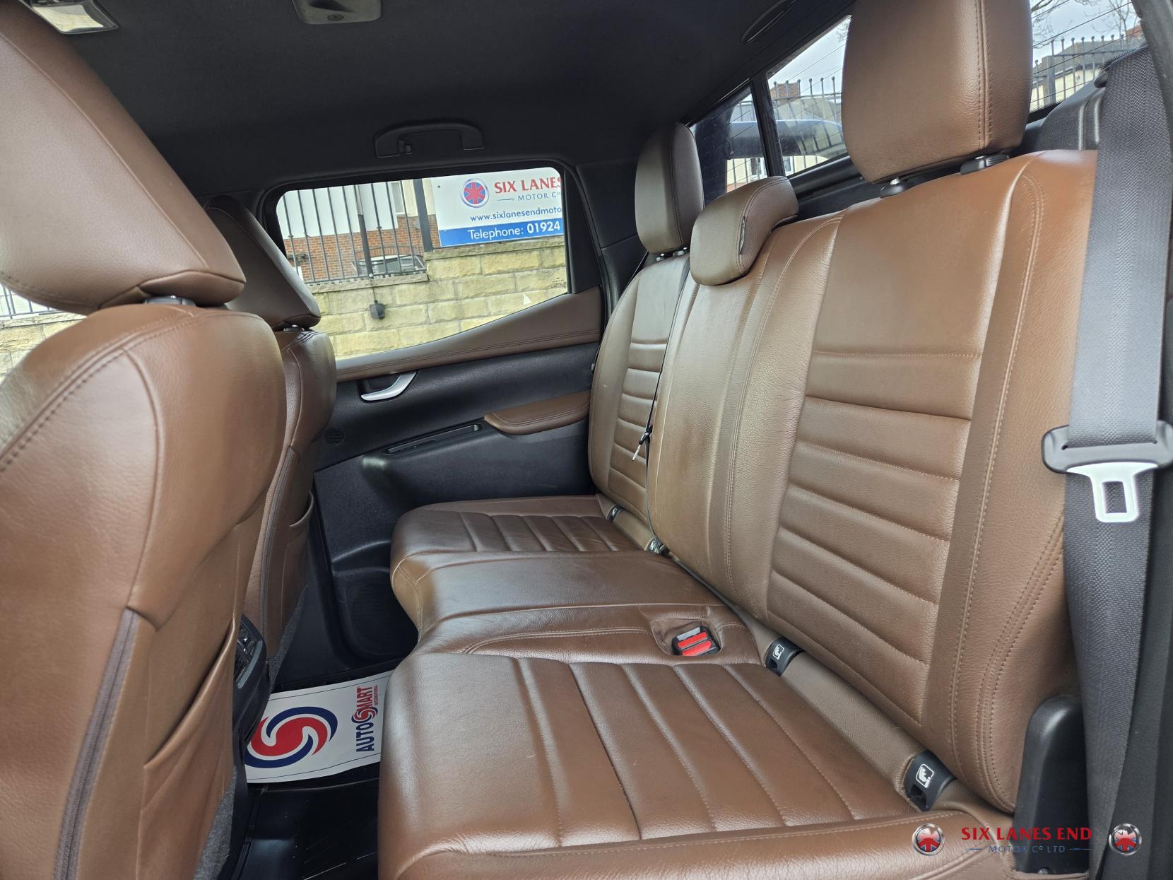 Mercedes-Benz X Class 3.0 CDI V6 Power Pickup Double Cab 4dr Diesel G-Tronic+ 4MATIC Euro 6 (258 ps)