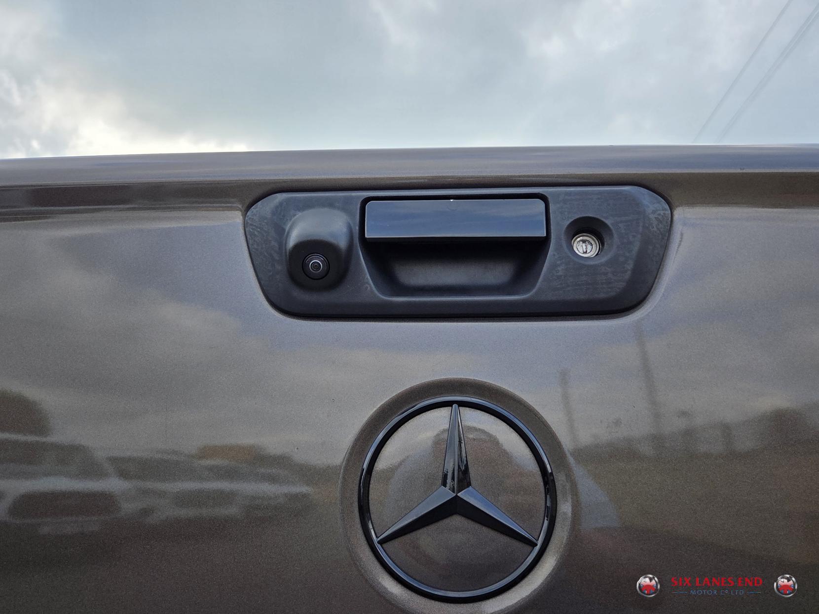 Mercedes-Benz X Class 3.0 CDI V6 Power Pickup Double Cab 4dr Diesel G-Tronic+ 4MATIC Euro 6 (258 ps)