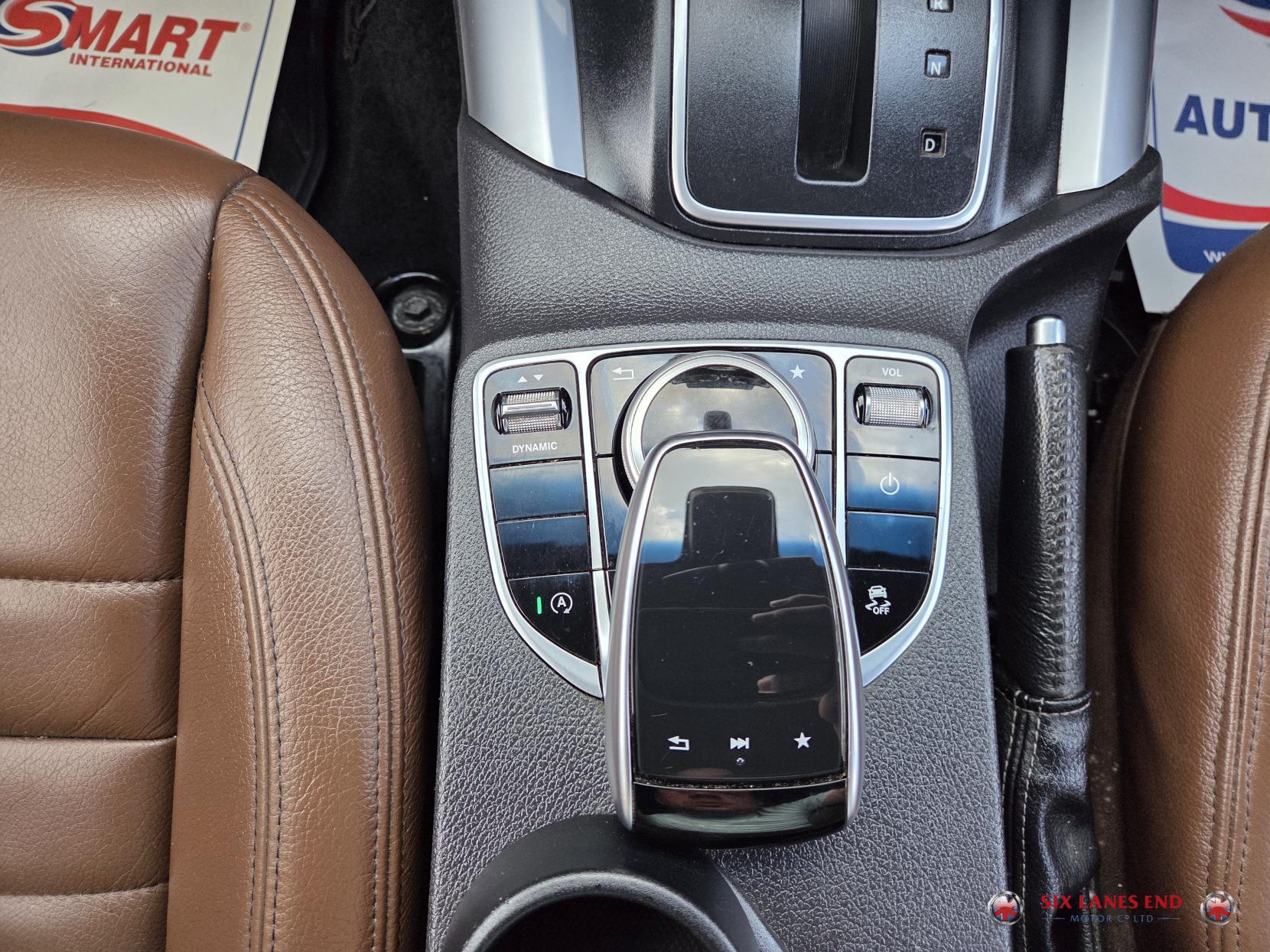 Mercedes-Benz X Class 3.0 CDI V6 Power Pickup Double Cab 4dr Diesel G-Tronic+ 4MATIC Euro 6 (258 ps)