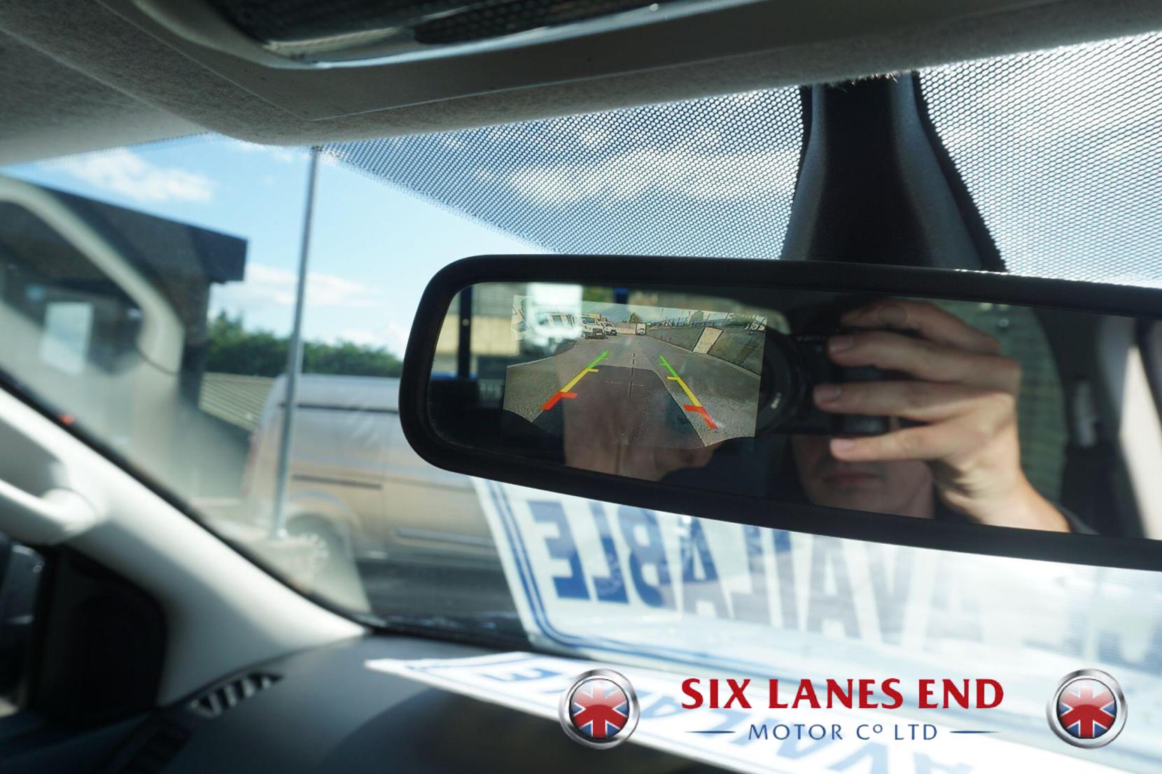 Ford Ranger 3.2 TDCi Limited 1 Pickup Double Cab 4dr Diesel Manual 4WD Euro 5 (200 ps)