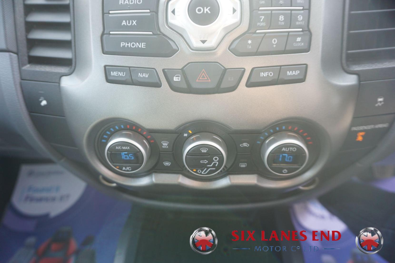 Ford Ranger 3.2 TDCi Limited 1 Pickup Double Cab 4dr Diesel Manual 4WD Euro 5 (200 ps)