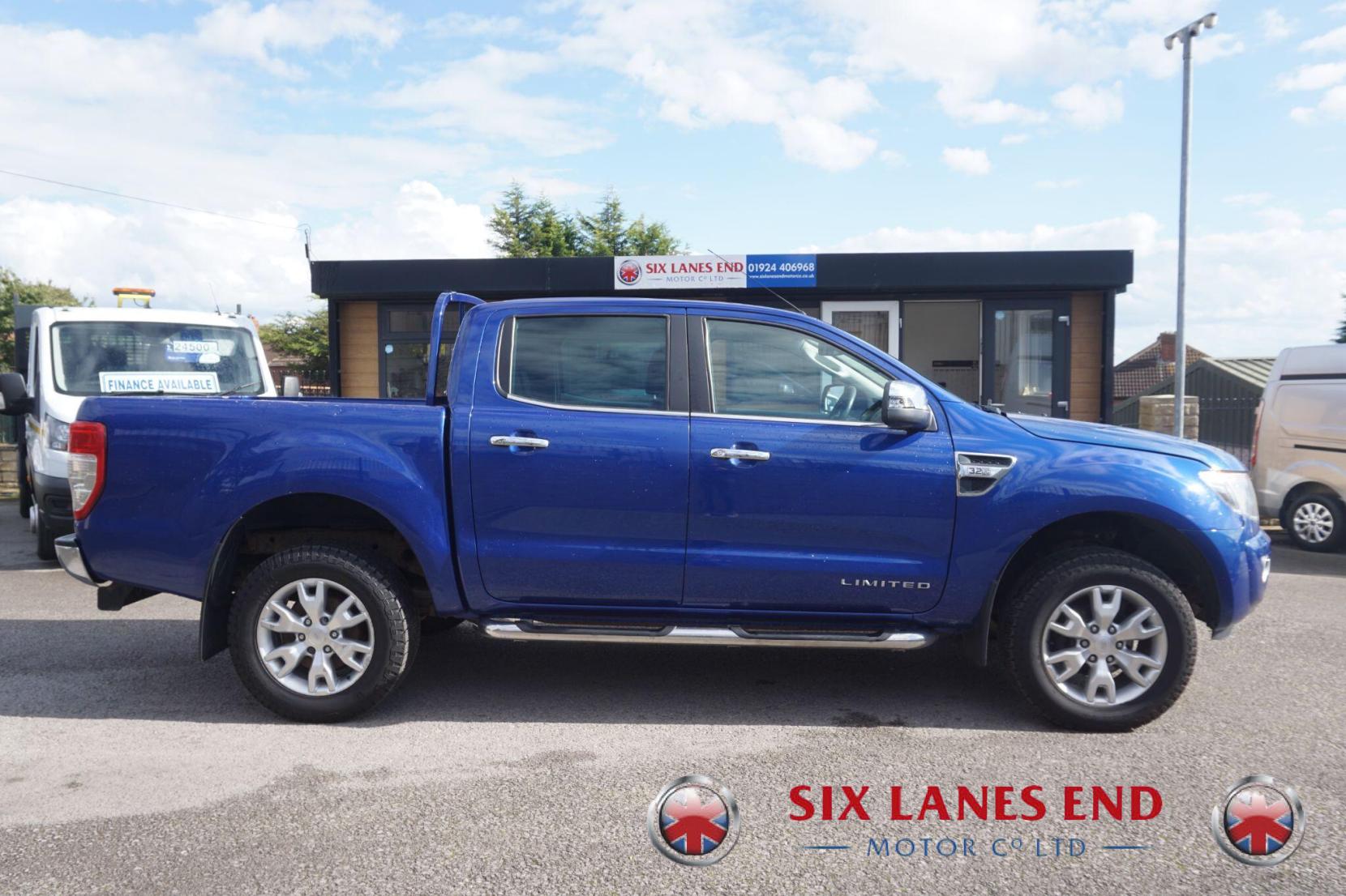 Ford Ranger 3.2 TDCi Limited 1 Pickup Double Cab 4dr Diesel Manual 4WD Euro 5 (200 ps)