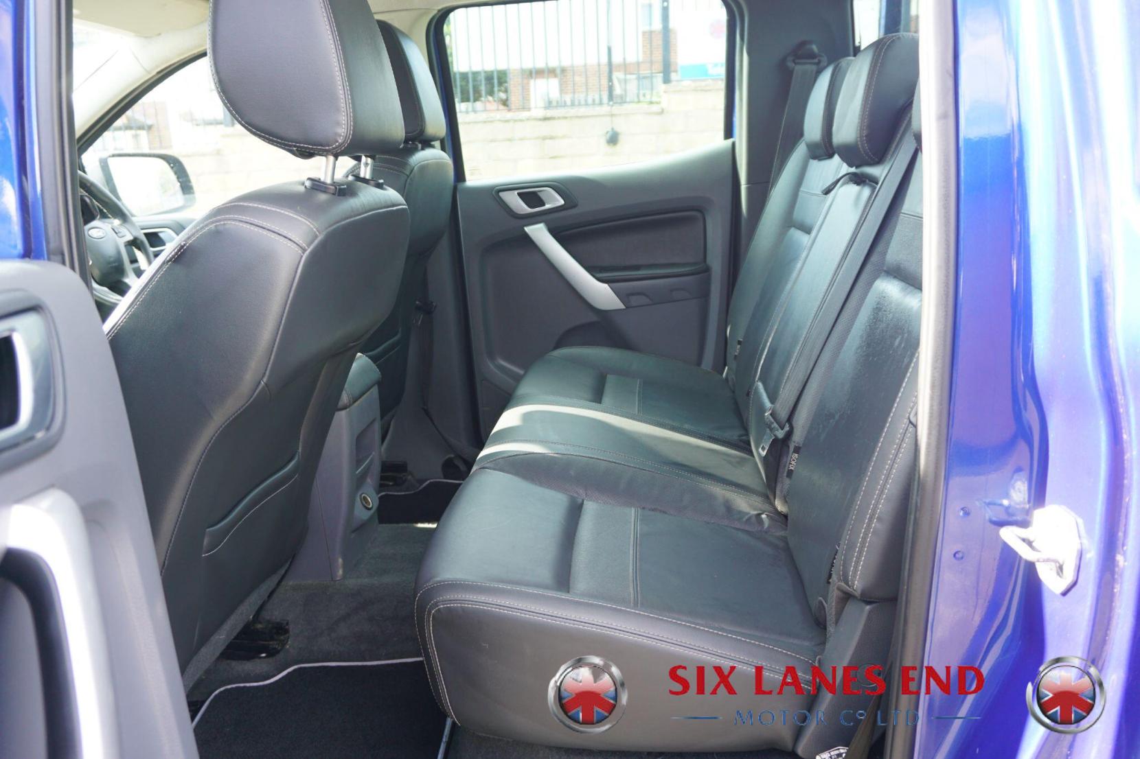 Ford Ranger 3.2 TDCi Limited 1 Pickup Double Cab 4dr Diesel Manual 4WD Euro 5 (200 ps)