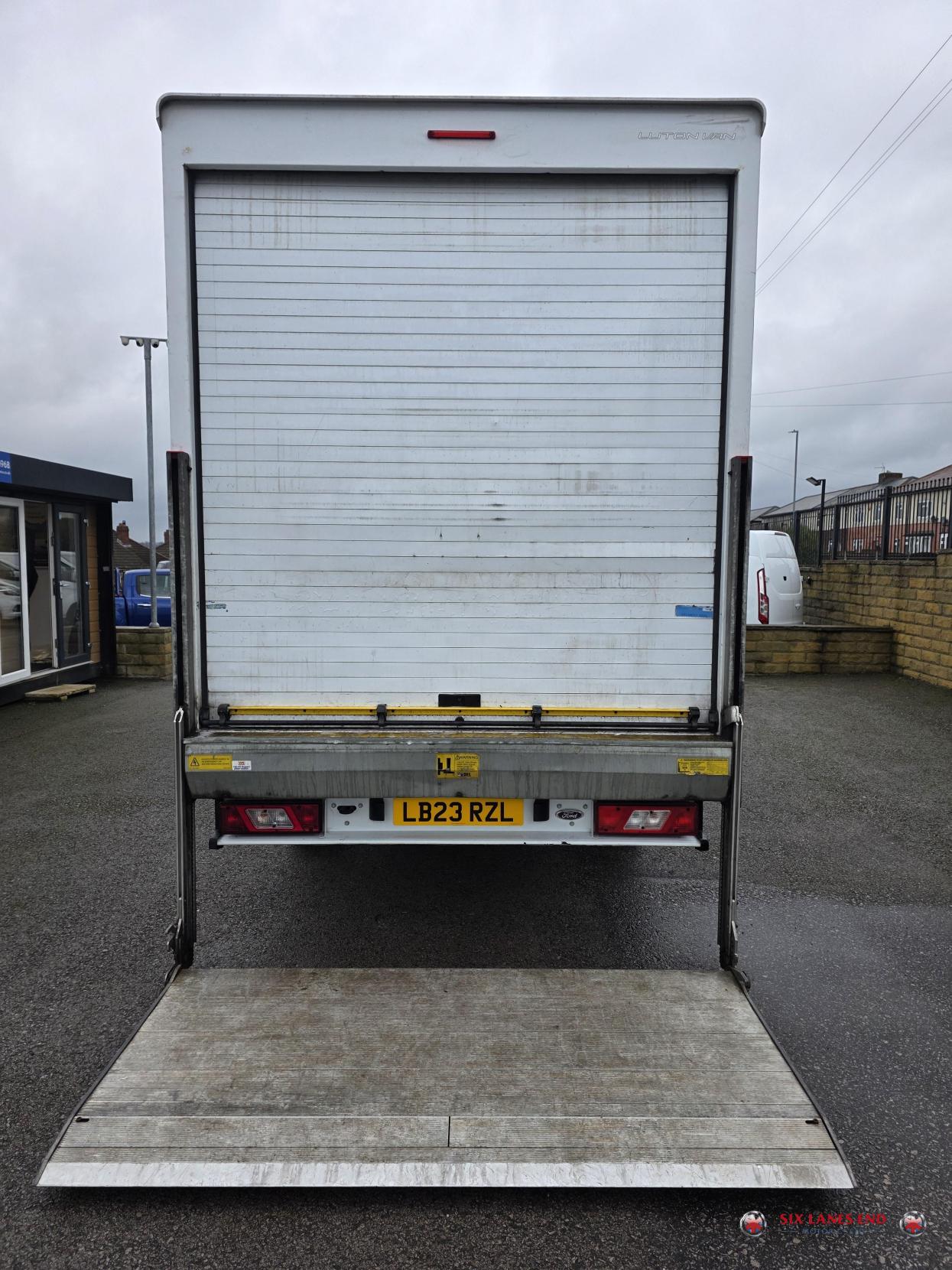 Ford Transit 2.0 350 EcoBlue Leader Luton 3dr Diesel Manual FWD L4 Euro 6 (s/s) (130 ps)