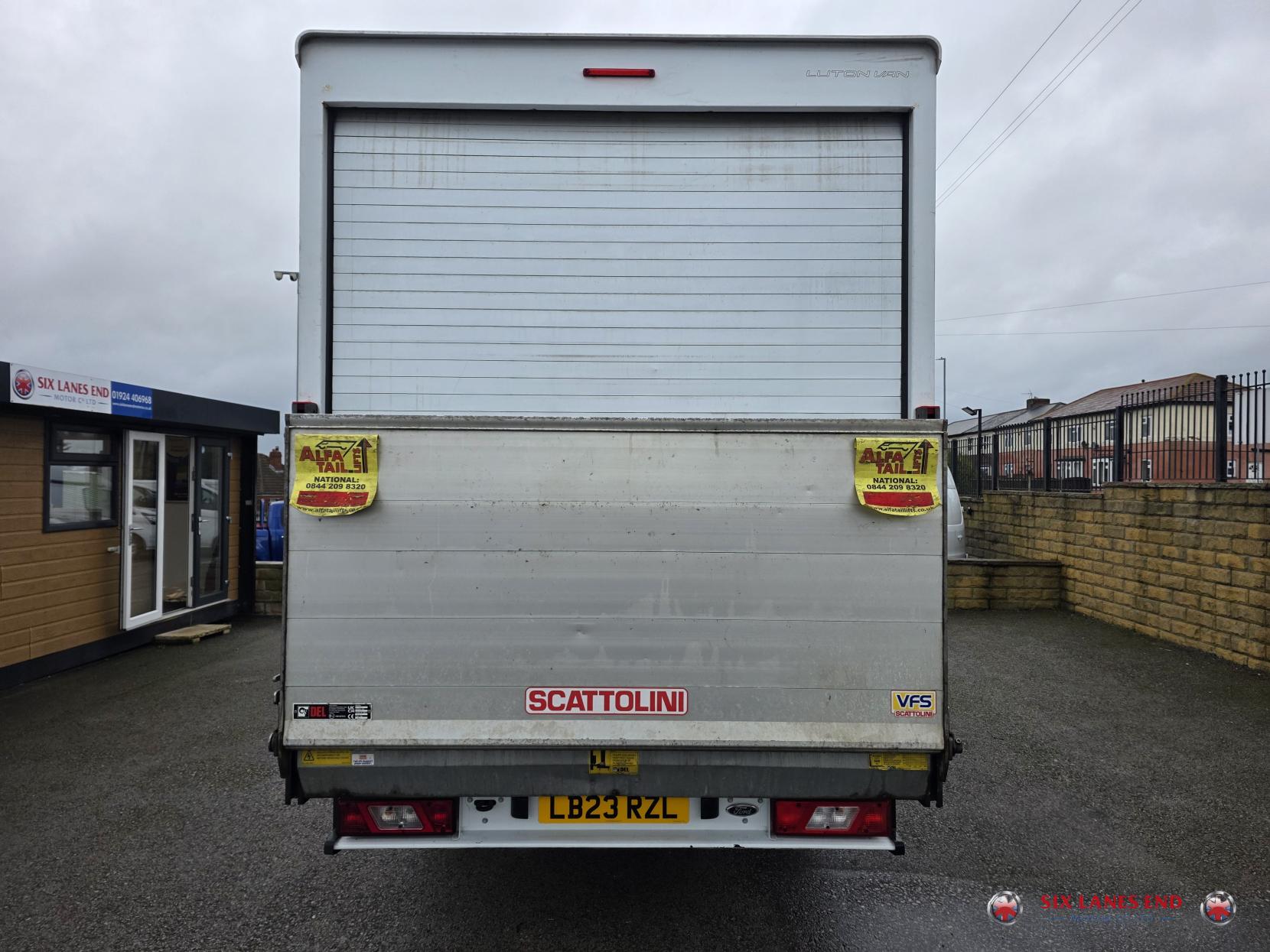 Ford Transit 2.0 350 EcoBlue Leader Luton 3dr Diesel Manual FWD L4 Euro 6 (s/s) (130 ps)