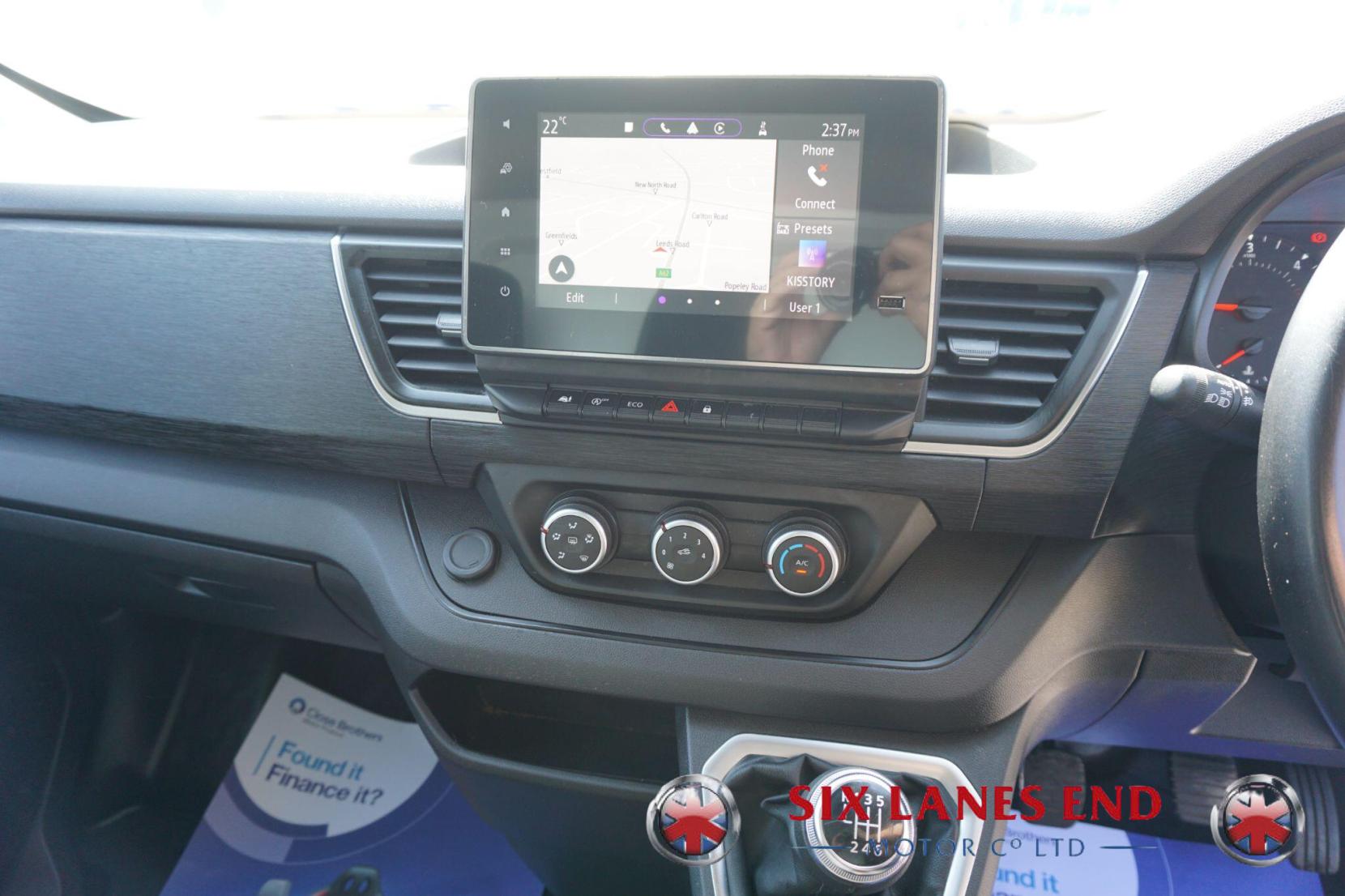 Renault Trafic 2.0 dCi Blue SL28 Sport Panel Van 5dr Diesel Manual L1 H1 Euro 6 (s/s) (130 ps)