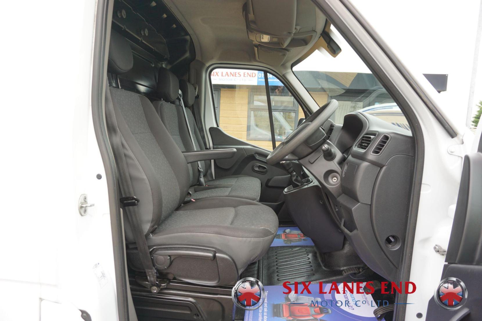 Vauxhall Movano 2.3 CDTi 3500 BiTurbo Edition Panel Van 5dr Diesel Manual FWD L2 H2 Euro 6 (135 ps)