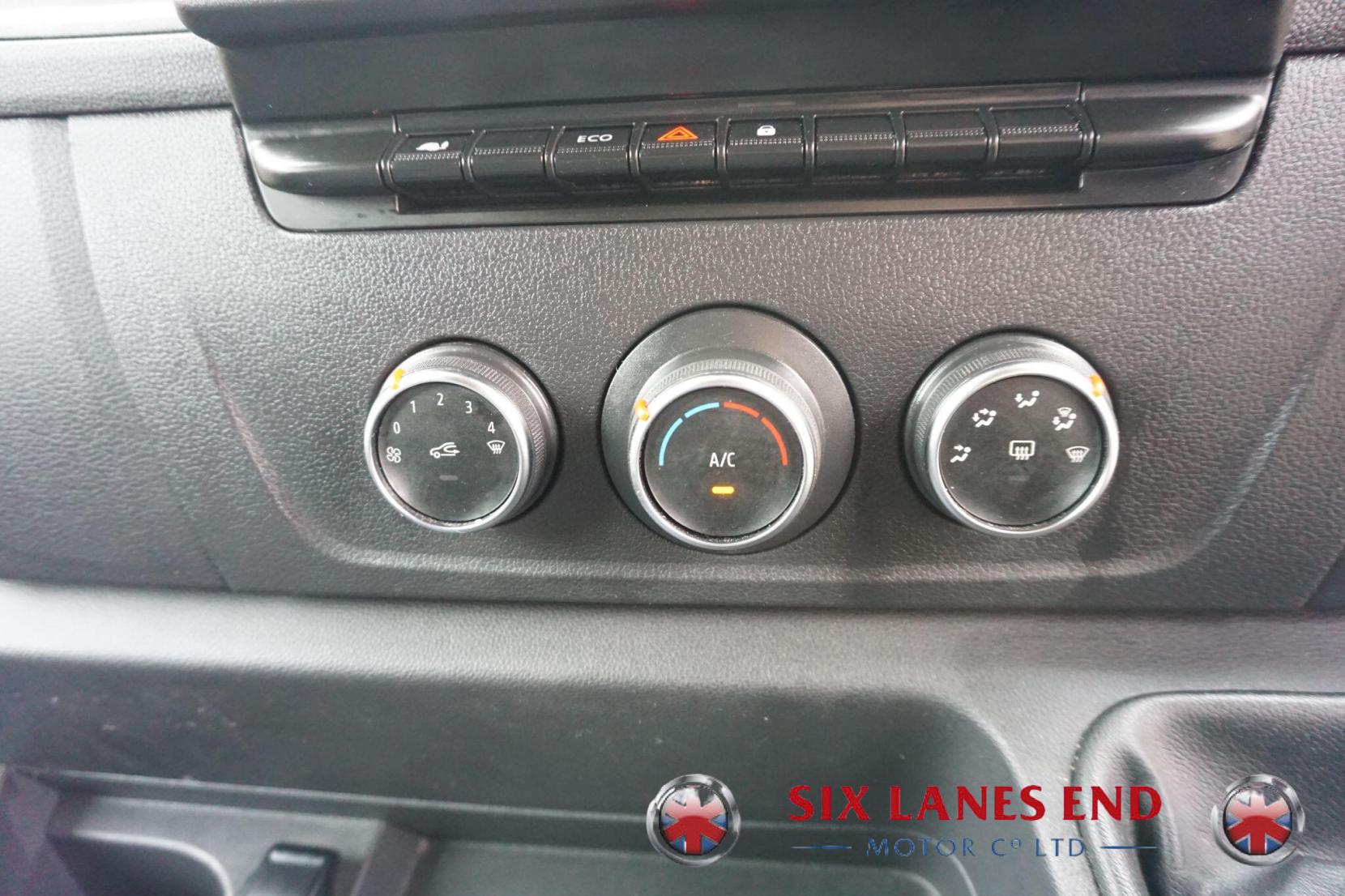 Vauxhall Movano 2.3 CDTi 3500 BiTurbo Edition Panel Van 5dr Diesel Manual FWD L2 H2 Euro 6 (135 ps)