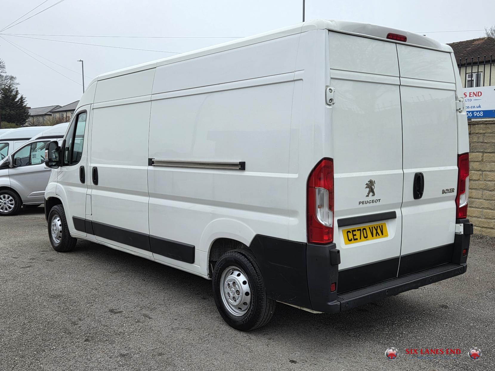 Peugeot Boxer 2.2 BlueHDi 335 Professional Panel Van 5dr Diesel Manual L3 H2 Euro 6 (s/s) (140 ps)