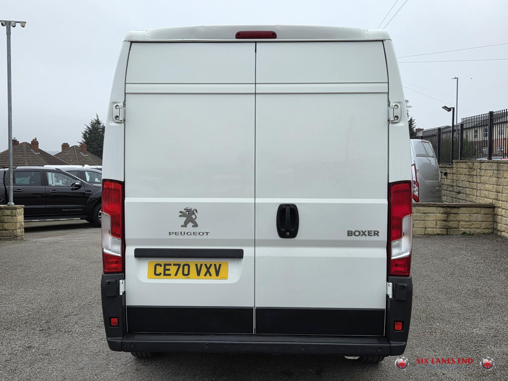 Peugeot Boxer 2.2 BlueHDi 335 Professional Panel Van 5dr Diesel Manual L3 H2 Euro 6 (s/s) (140 ps)