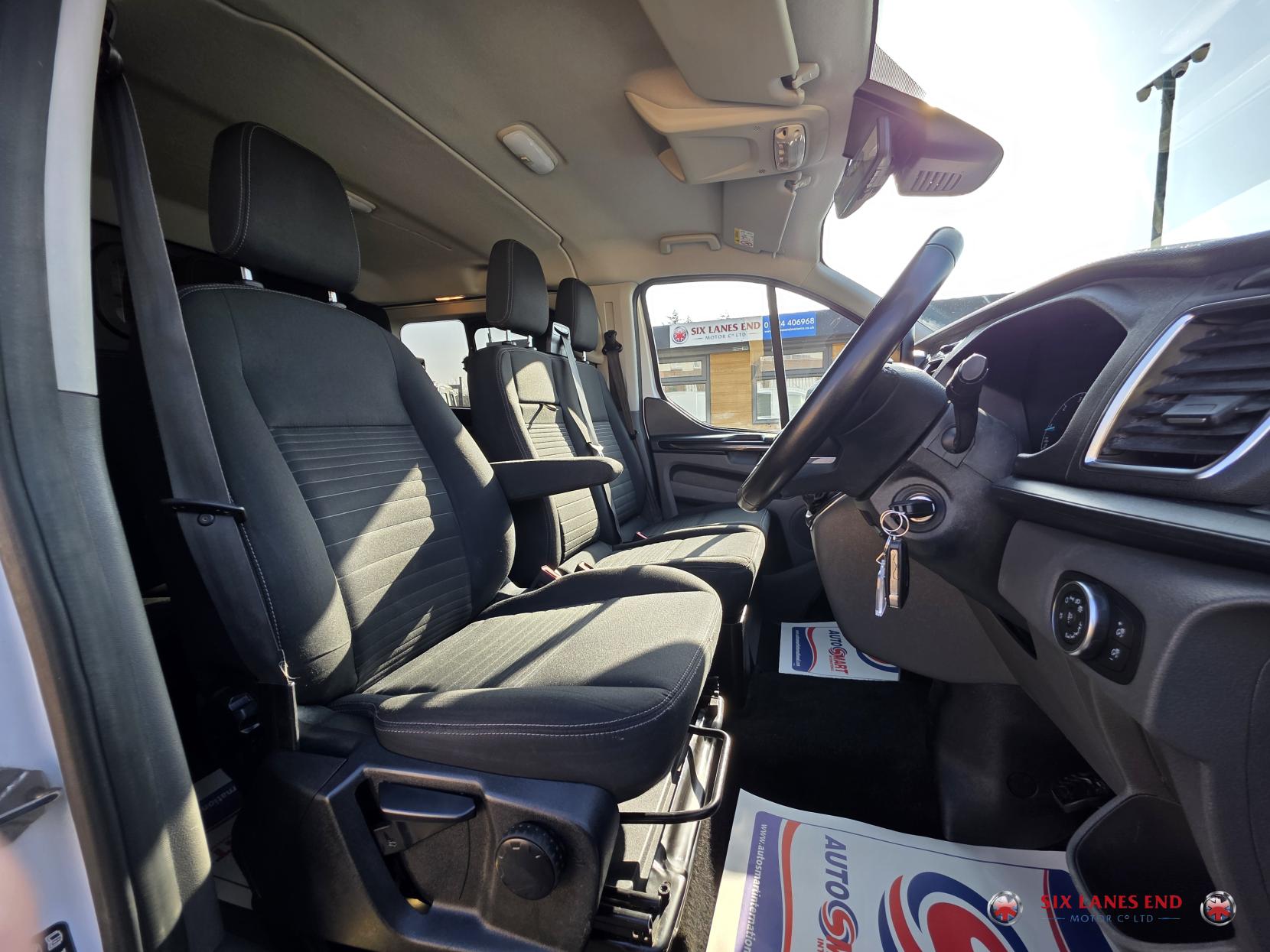 Ford Transit Custom 2.0 320 EcoBlue Limited Crew Van Double Cab 5dr Diesel Manual L2 H1 Euro 6 (s/s) (6 Seat) (130 ps)