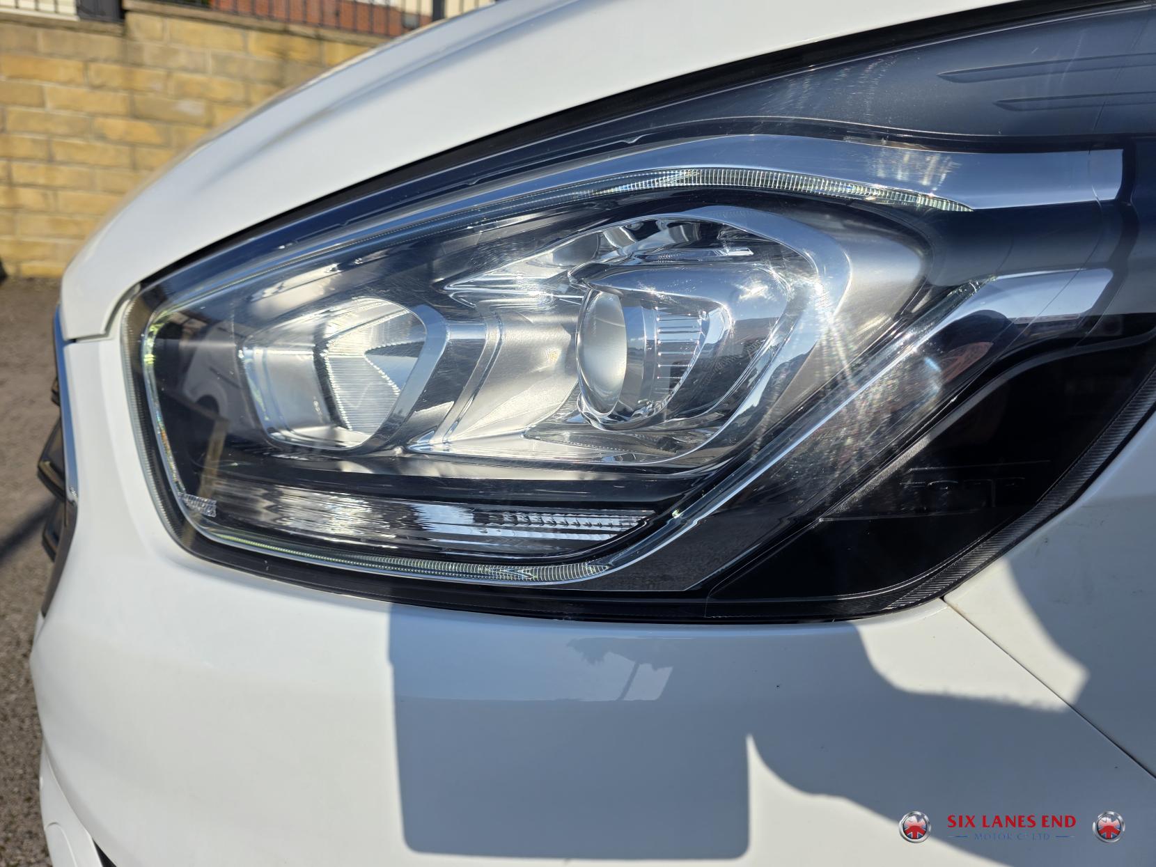 Ford Transit Custom 2.0 320 EcoBlue Limited Crew Van Double Cab 5dr Diesel Manual L2 H1 Euro 6 (s/s) (6 Seat) (130 ps)