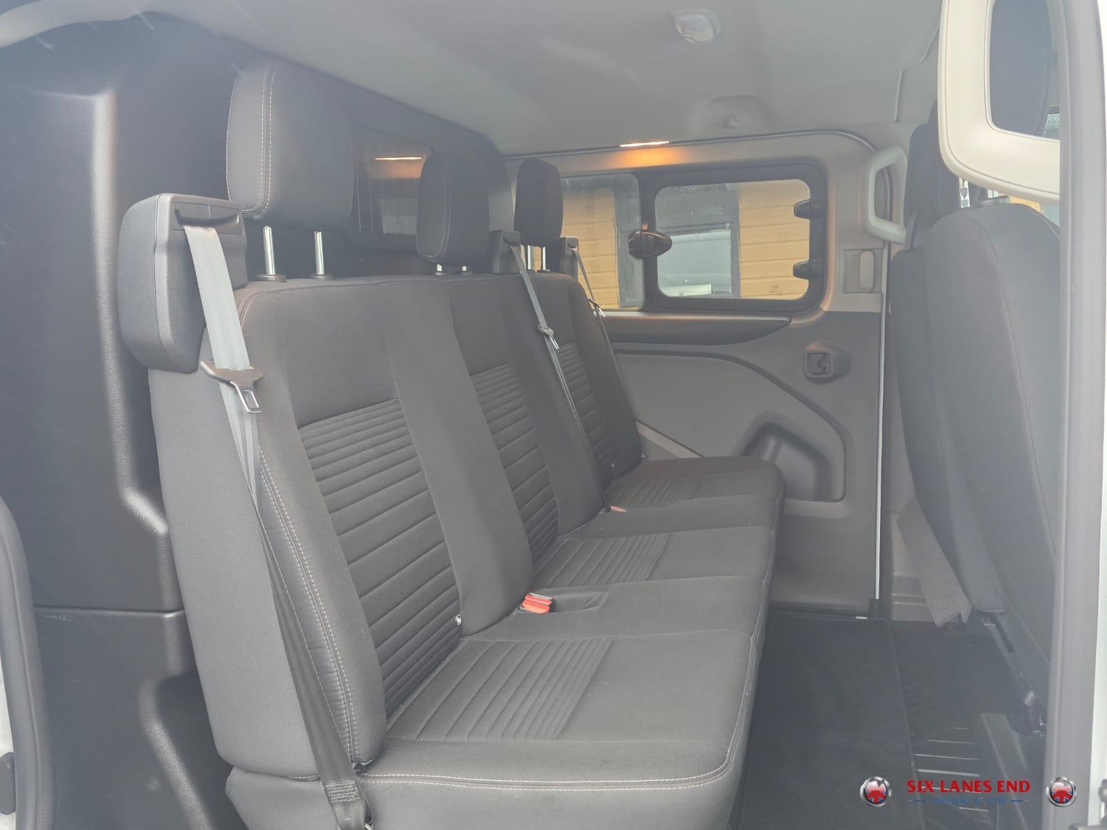 Ford Transit Custom 2.0 320 EcoBlue Limited Crew Van Double Cab 5dr Diesel Manual L2 H1 Euro 6 (s/s) (6 Seat) (130 ps)