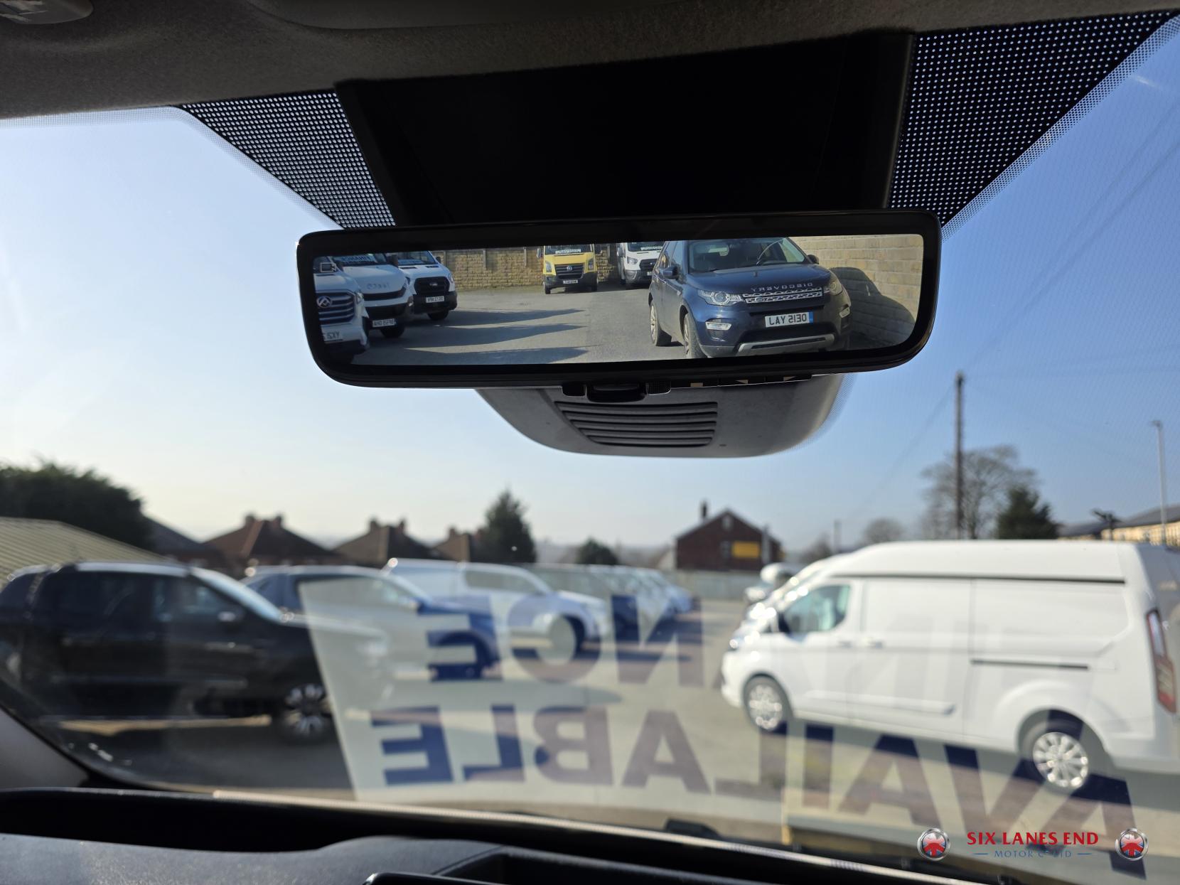 Ford Transit Custom 2.0 320 EcoBlue Limited Crew Van Double Cab 5dr Diesel Manual L2 H1 Euro 6 (s/s) (6 Seat) (130 ps)