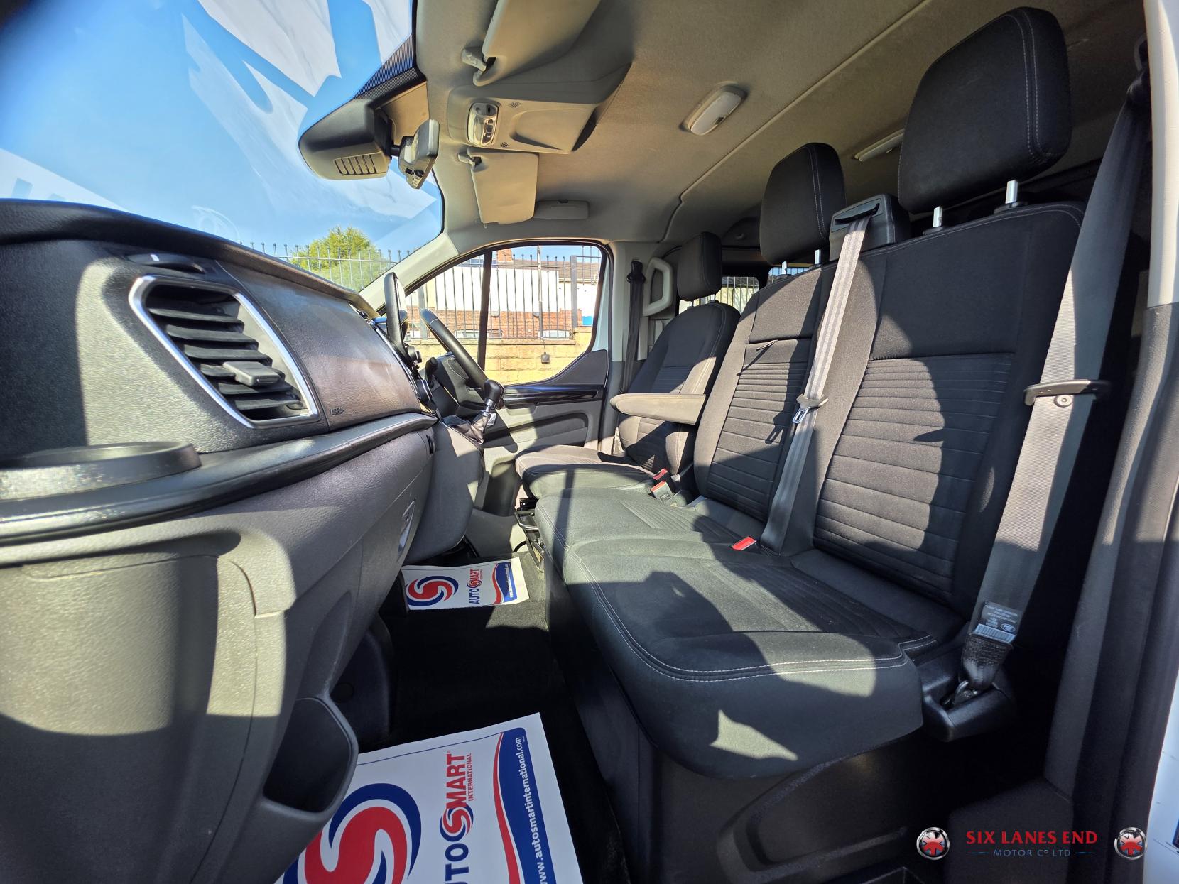 Ford Transit Custom 2.0 320 EcoBlue Limited Crew Van Double Cab 5dr Diesel Manual L2 H1 Euro 6 (s/s) (6 Seat) (130 ps)