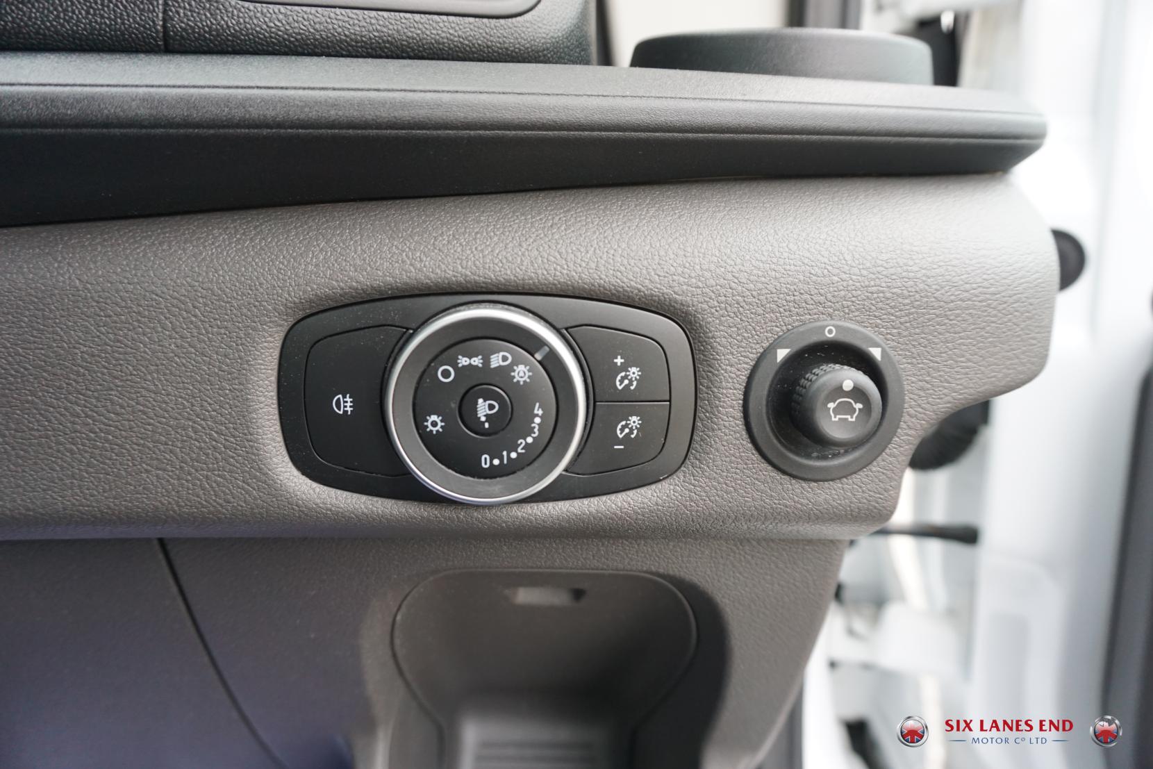 Ford Transit 2.0 350 EcoBlue Leader Dropside 2dr Diesel Manual RWD L4 Euro 6 (s/s) (130 ps)