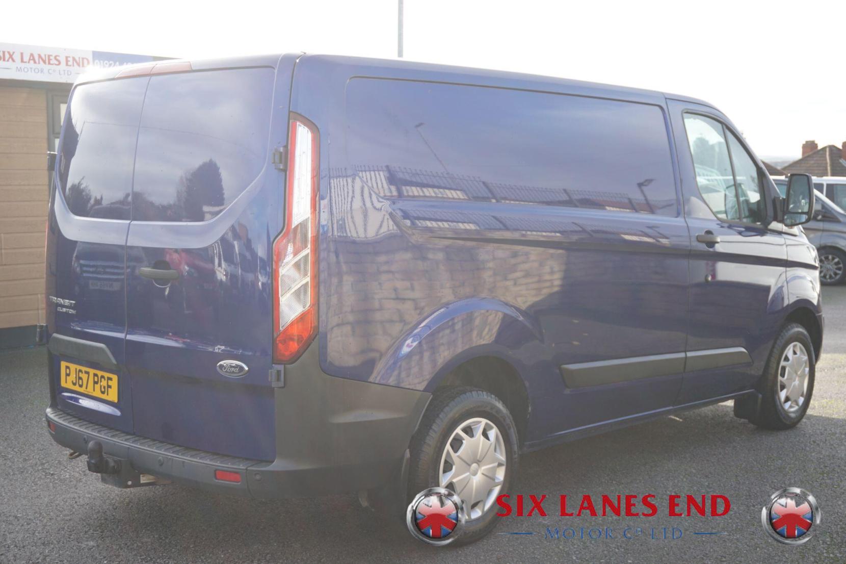 Ford Transit Custom 2.0 TDCi 290 Trend Panel Van 5dr Diesel Manual L1 H1 (163 g/km, 128 bhp)