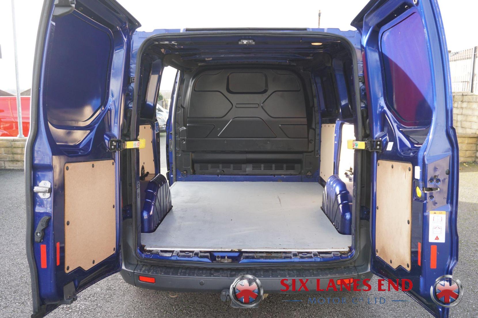 Ford Transit Custom 2.0 TDCi 290 Trend Panel Van 5dr Diesel Manual L1 H1 (163 g/km, 128 bhp)