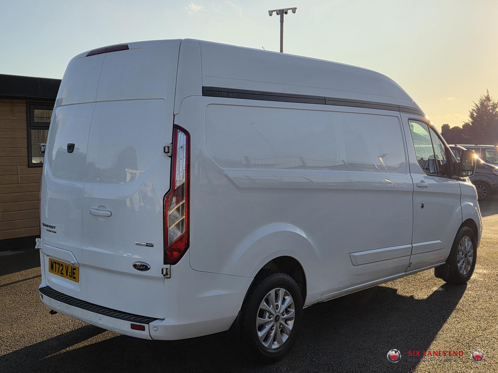 Ford Transit Custom 2.0 300 EcoBlue MHEV Limited Panel Van 5dr Diesel Manual L2 H2 Euro 6 (s/s) (130 ps)