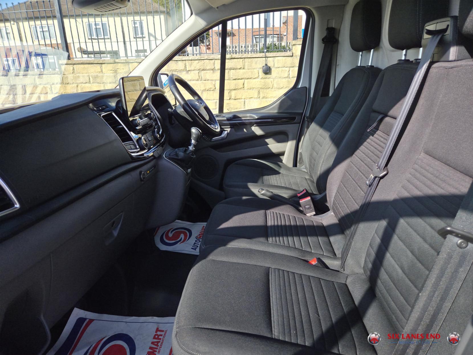 Ford Transit Custom 2.0 300 EcoBlue Limited Panel Van 5dr Diesel Manual L2 H1 Euro 6 (s/s) (130 ps)