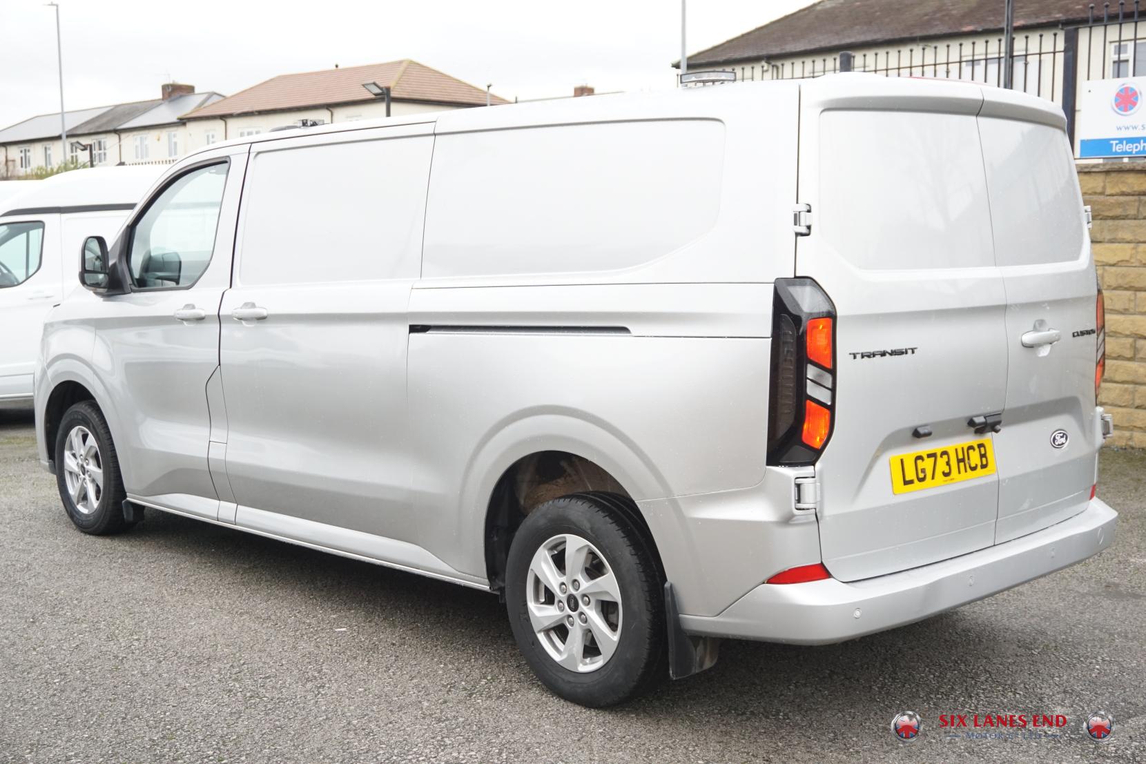 Ford Transit Custom 2.0 300 EcoBlue Limited Panel Van 5dr Diesel Manual L2 H1 Euro 6 (s/s) (136 ps)