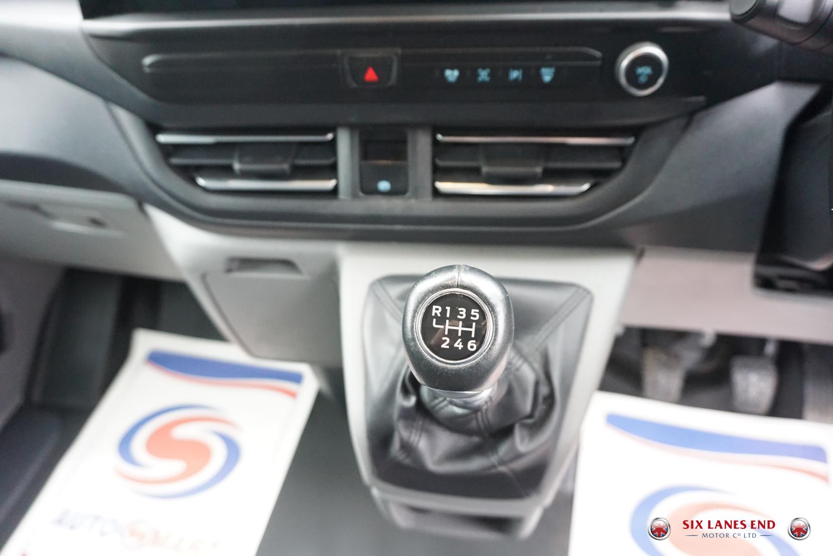 Ford Transit Custom 2.0 300 EcoBlue Limited Panel Van 5dr Diesel Manual L2 H1 Euro 6 (s/s) (136 ps)