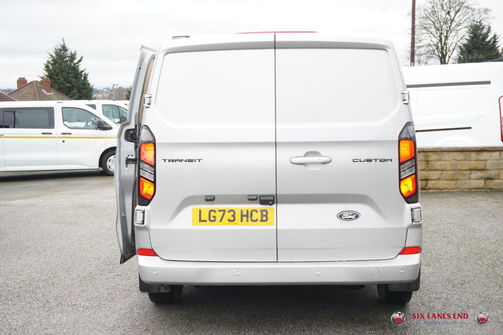 Ford Transit Custom 2.0 300 EcoBlue Limited Panel Van 5dr Diesel Manual L2 H1 Euro 6 (s/s) (136 ps)