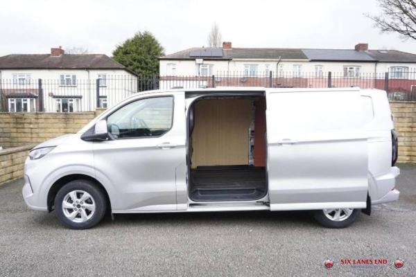 Ford Transit Custom 2.0 300 EcoBlue Limited Panel Van 5dr Diesel Manual L2 H1 Euro 6 (s/s) (136 ps)