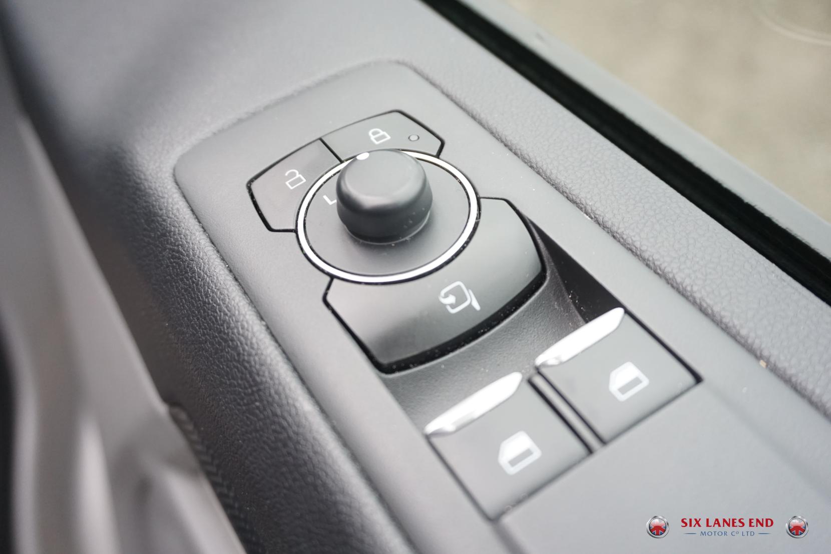 Ford Transit Custom 2.0 300 EcoBlue Limited Panel Van 5dr Diesel Manual L2 H1 Euro 6 (s/s) (136 ps)