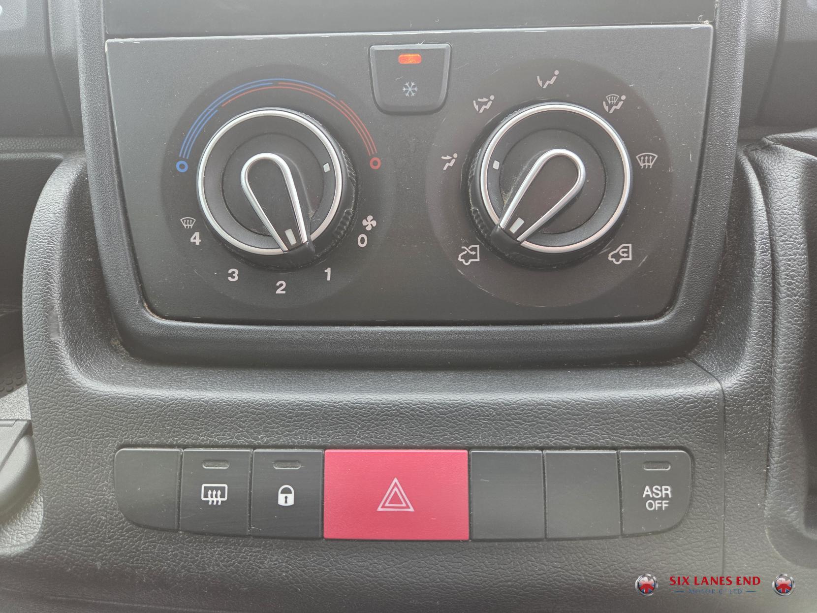 Citroen Relay 2.2 BlueHDi 35 Enterprise Panel Van 5dr Diesel Manual L3 High Roof Euro 6 (s/s) (140 ps)