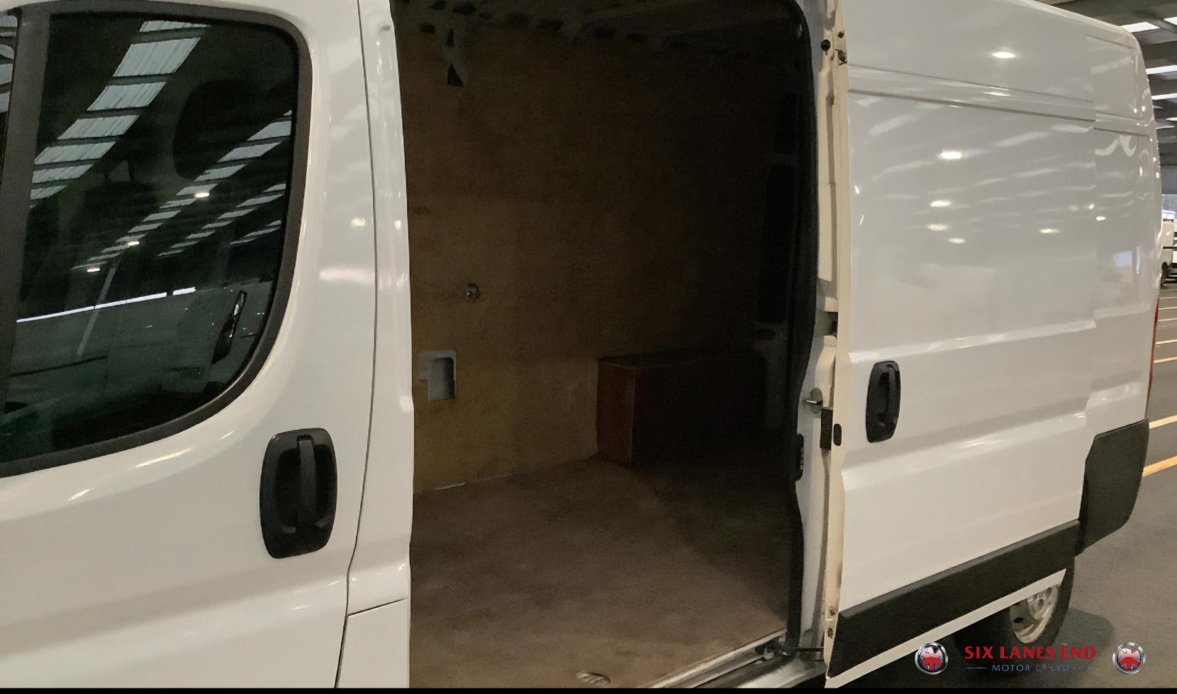Citroen Relay 2.2 BlueHDi 35 Enterprise Panel Van 5dr Diesel Manual L3 High Roof Euro 6 (s/s) (140 ps)