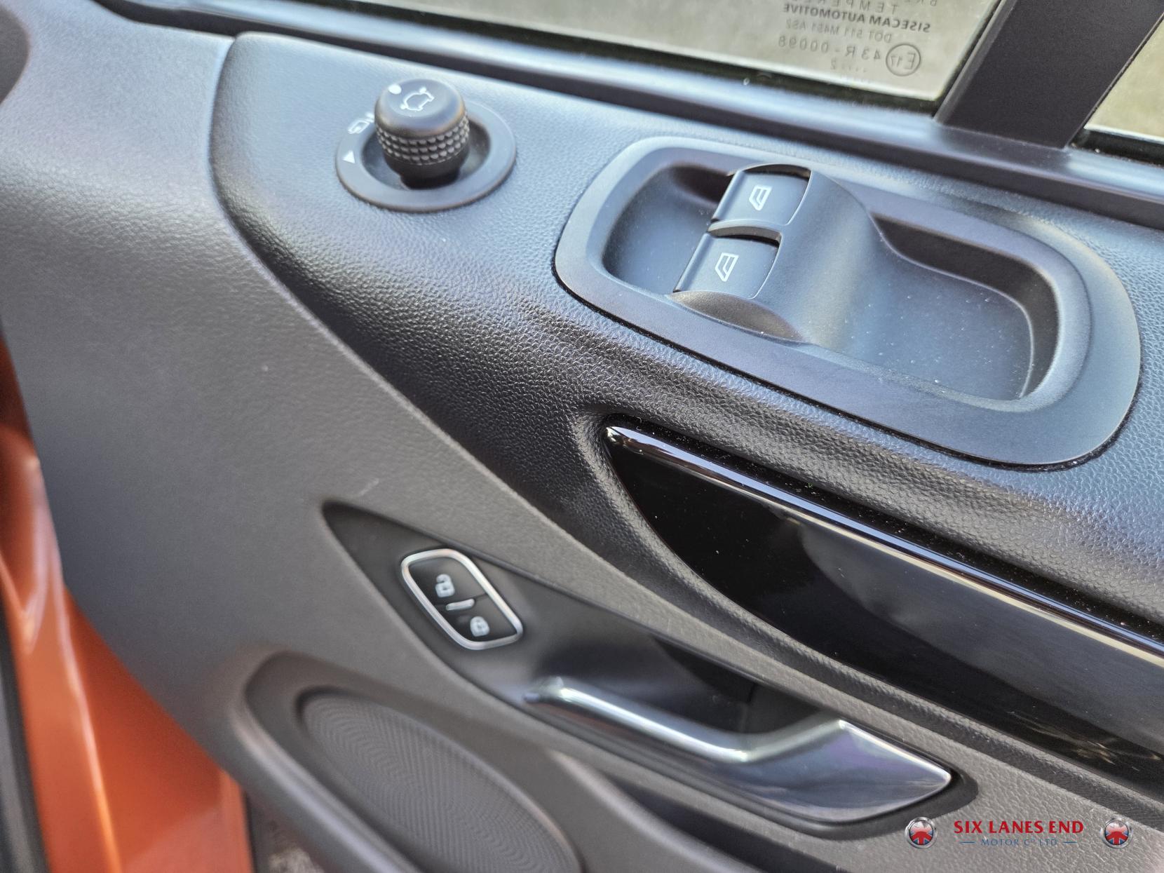 Ford Transit Custom 2.0 320 EcoBlue Limited Panel Van 5dr Diesel Manual L1 H1 Euro 6 (s/s) (130 ps)