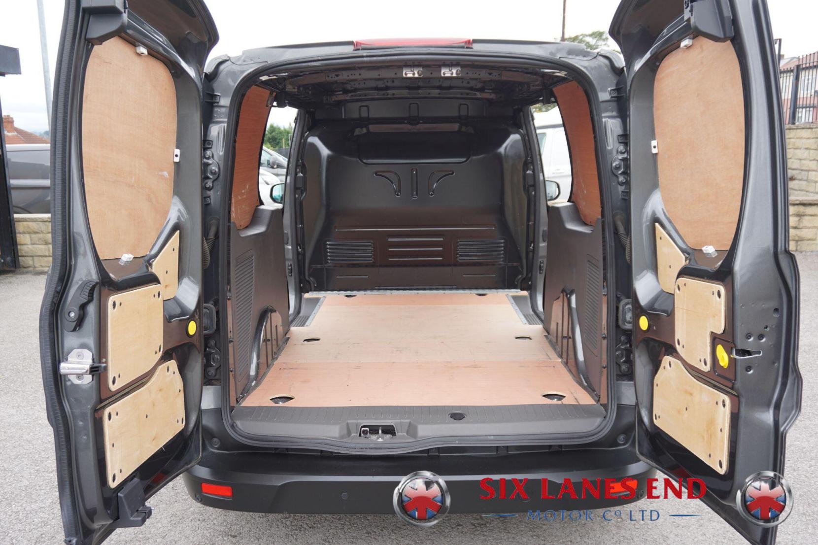 Ford Transit Connect 1.5 230 EcoBlue Trend Panel Van 5dr Diesel Manual L2 Euro 6 (s/s) (100 ps)