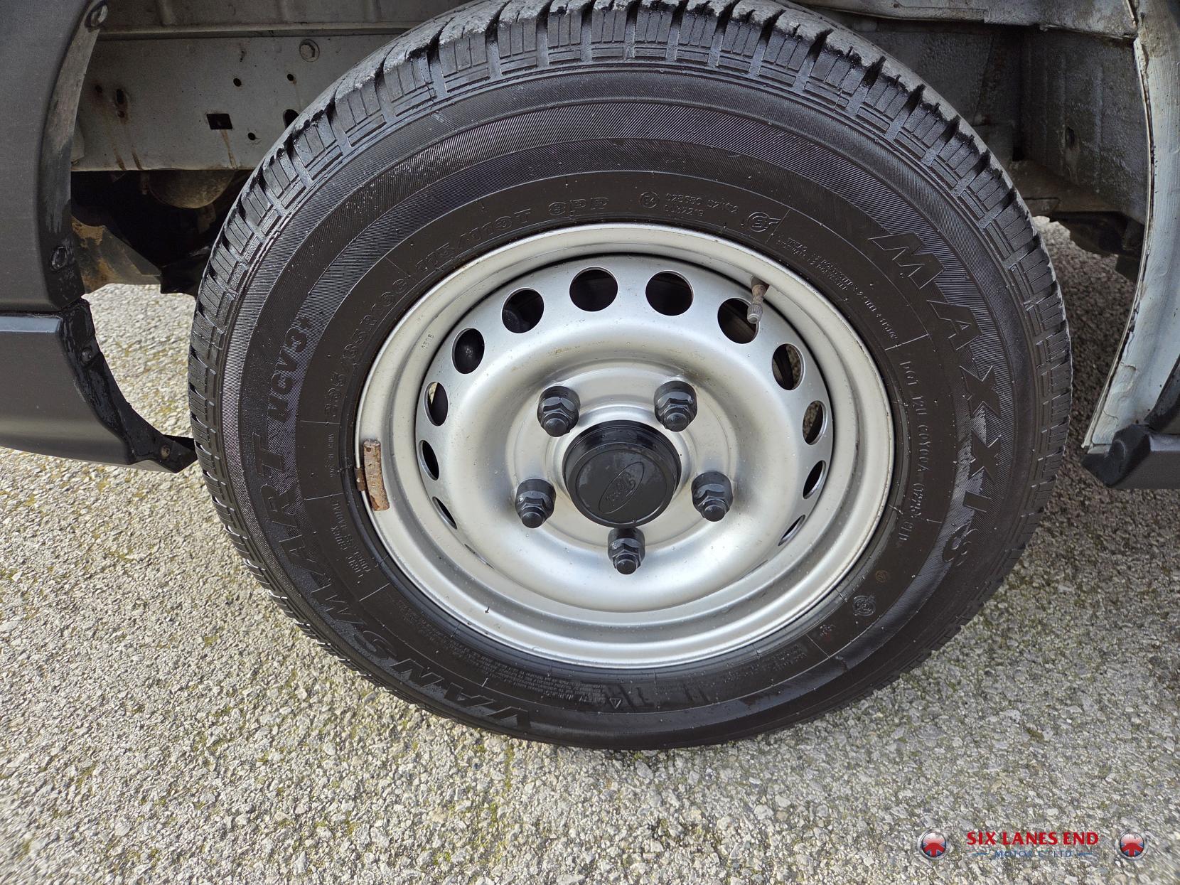 Ford Transit 2.0 350 EcoBlue Leader Dropside 2dr Diesel Manual RWD L4 Euro 6 (s/s) (130 ps)