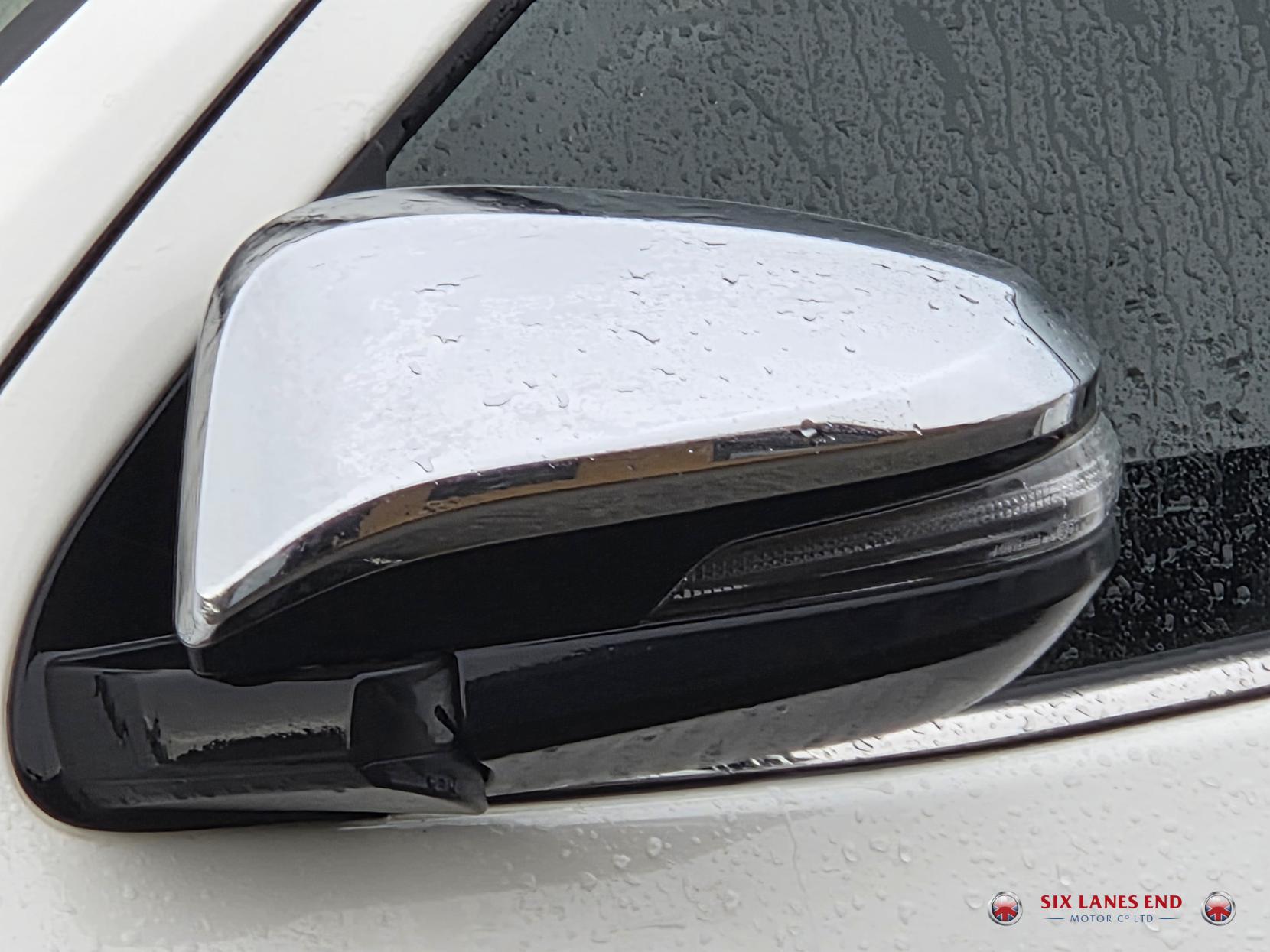 Toyota Hilux 2.4 D-4D Icon Pickup Double Cab 4dr Diesel Auto 4WD Euro 6 (s/s) (150 ps)