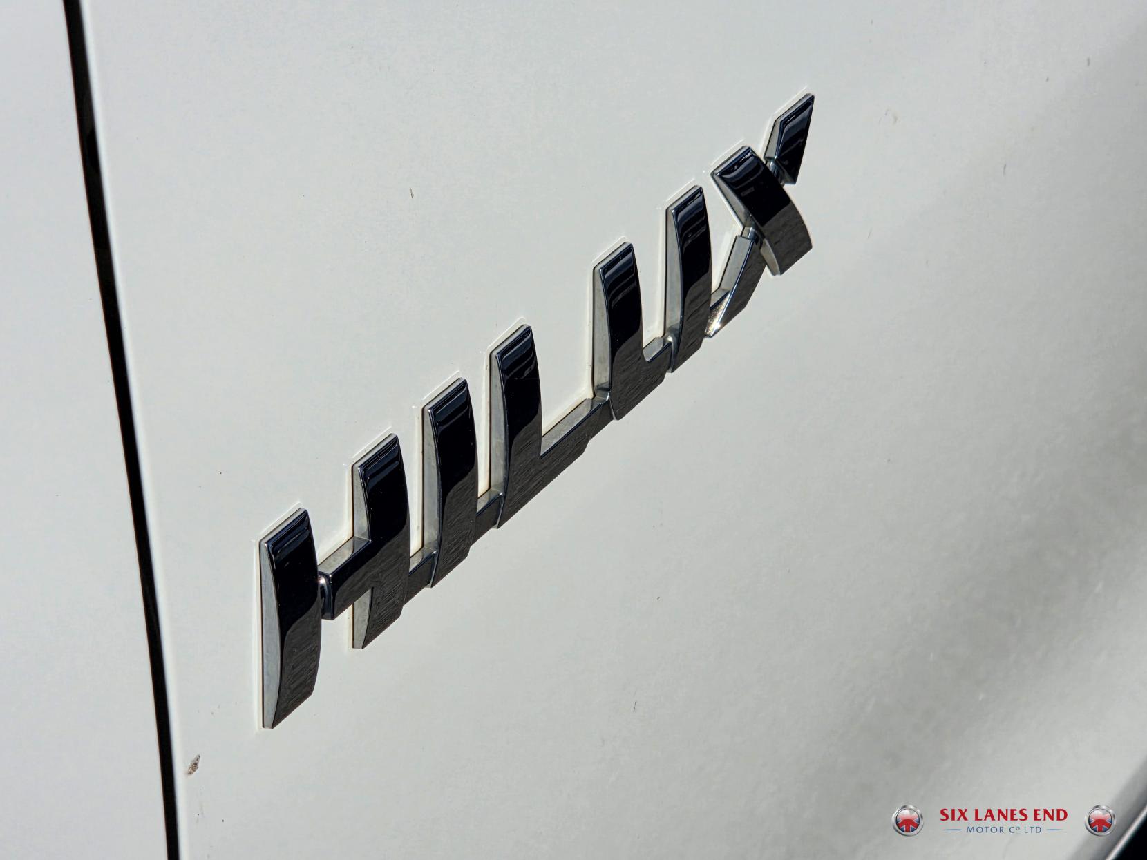 Toyota Hilux 2.4 D-4D Icon Pickup Double Cab 4dr Diesel Auto 4WD Euro 6 (s/s) (150 ps)