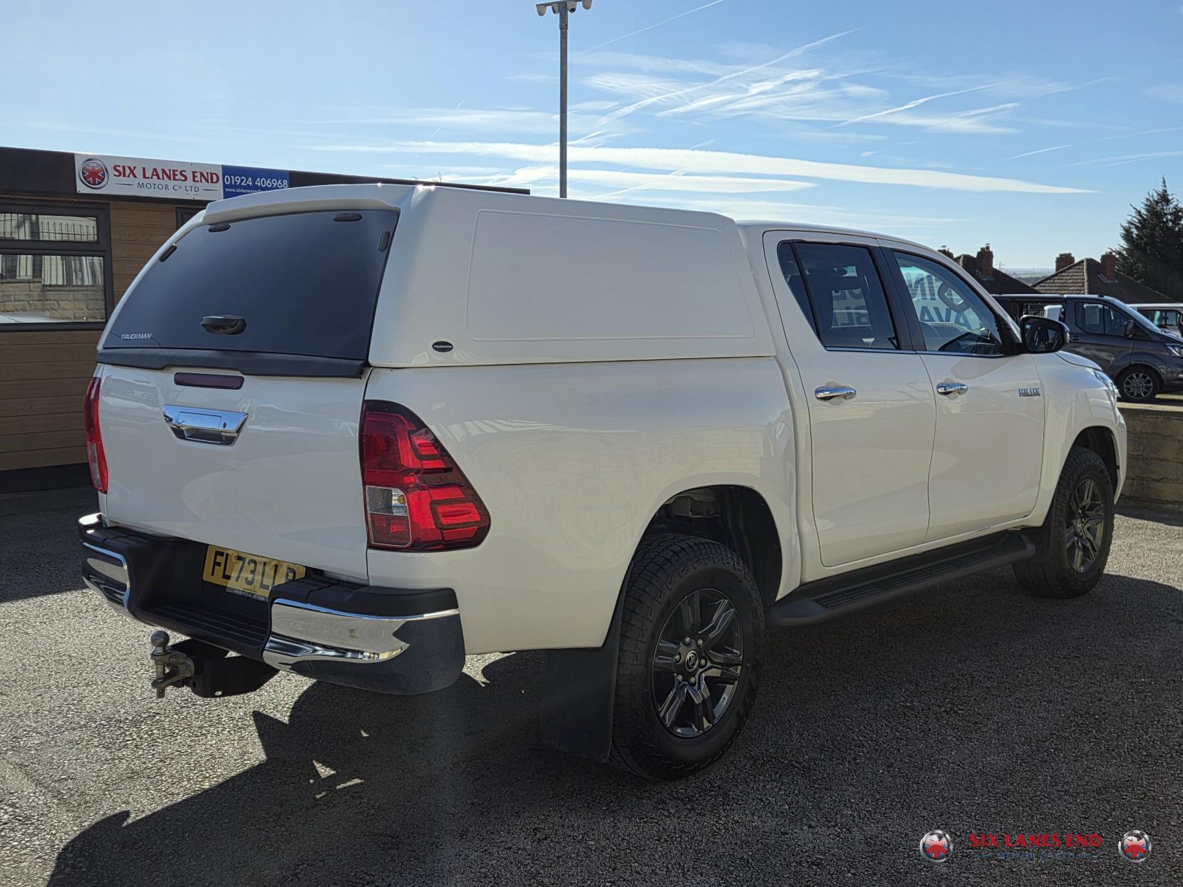 Toyota Hilux 2.4 D-4D Icon Pickup Double Cab 4dr Diesel Auto 4WD Euro 6 (s/s) (150 ps)