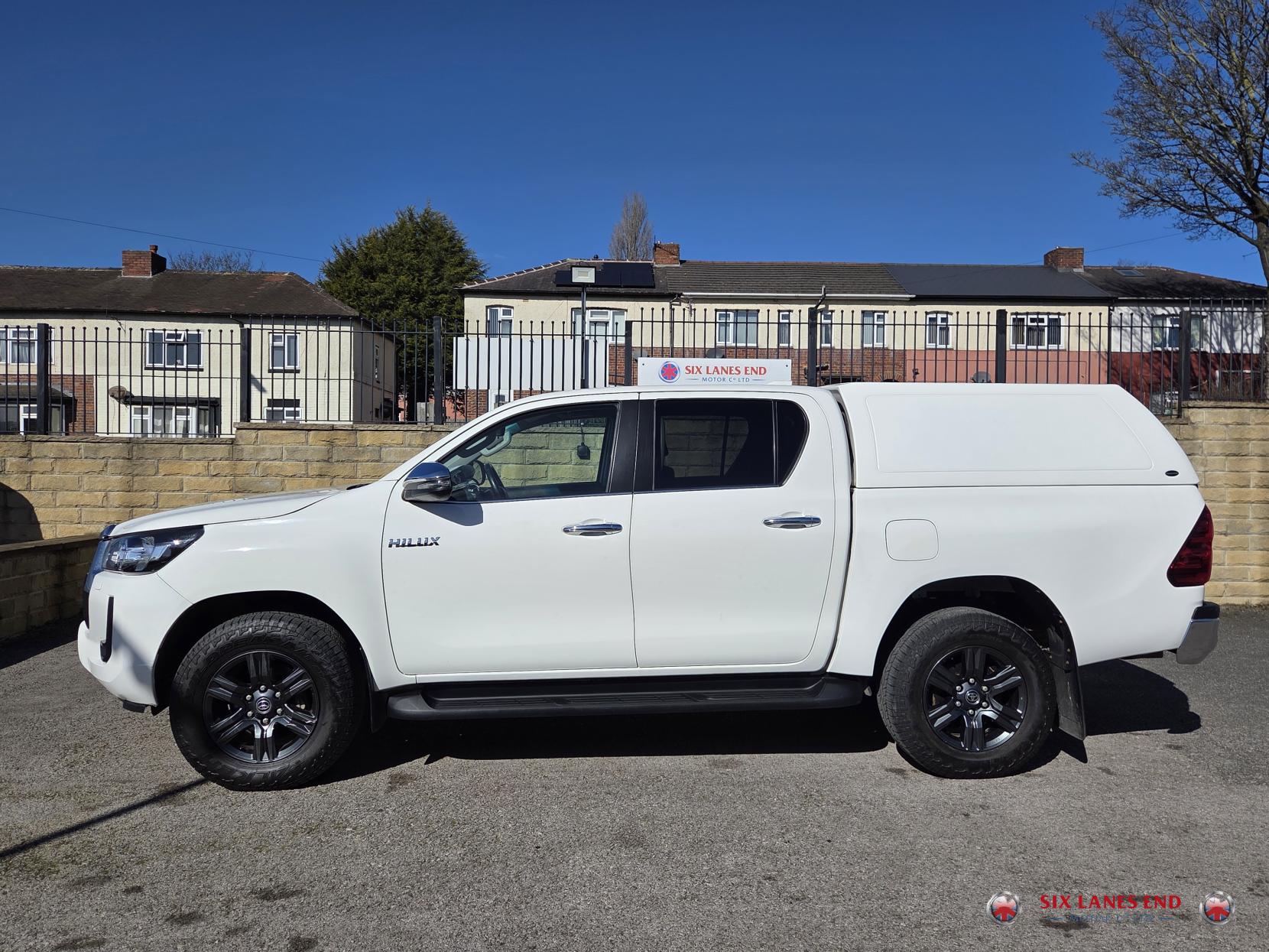 Toyota Hilux 2.4 D-4D Icon Pickup Double Cab 4dr Diesel Auto 4WD Euro 6 (s/s) (150 ps)