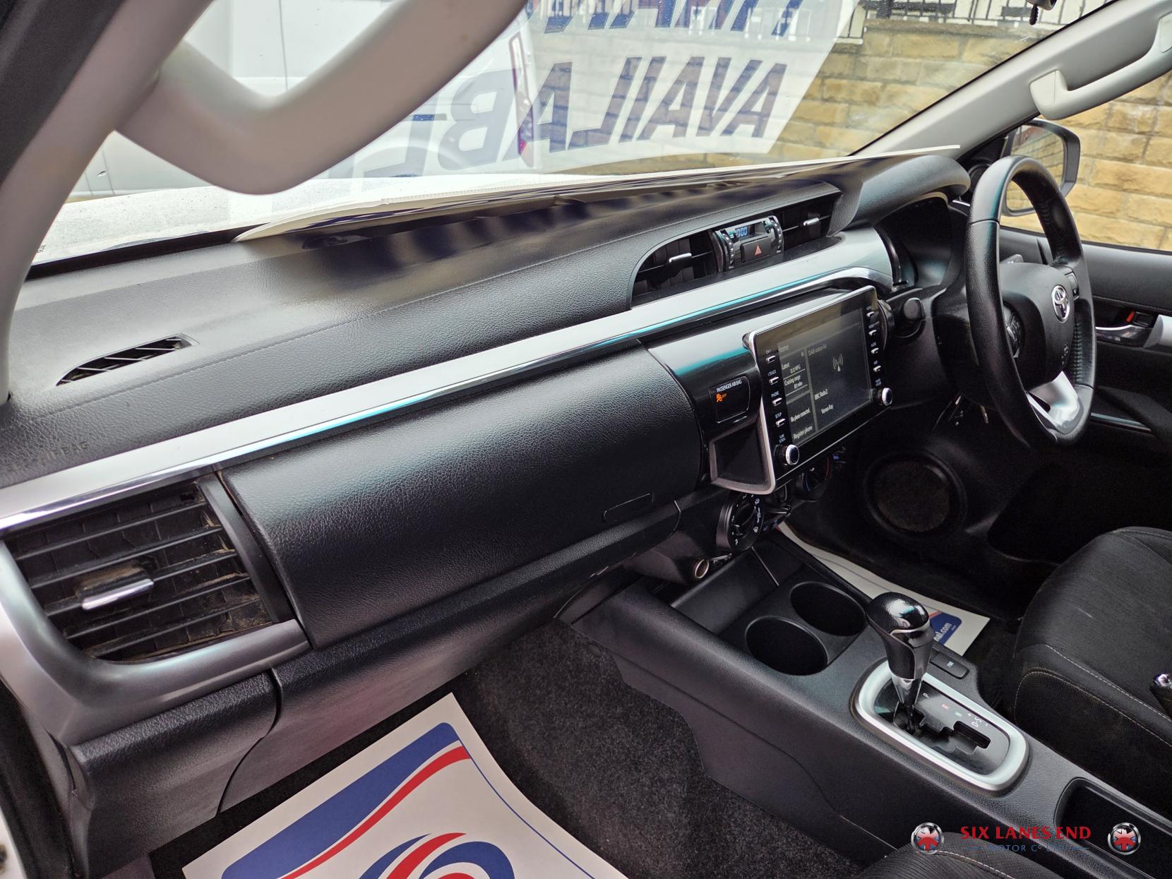 Toyota Hilux 2.4 D-4D Icon Pickup Double Cab 4dr Diesel Auto 4WD Euro 6 (s/s) (150 ps)