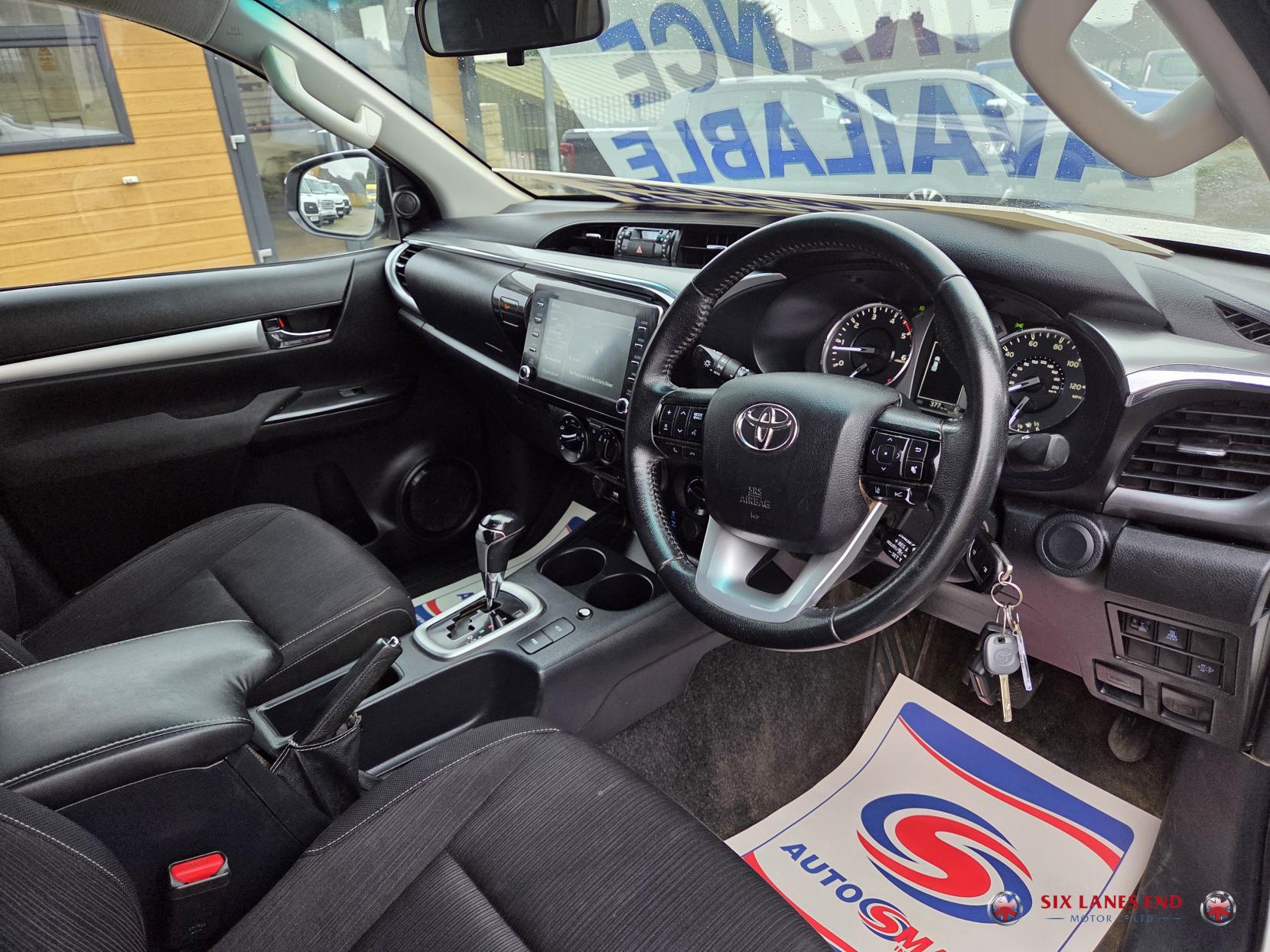 Toyota Hilux 2.4 D-4D Icon Pickup Double Cab 4dr Diesel Auto 4WD Euro 6 (s/s) (150 ps)