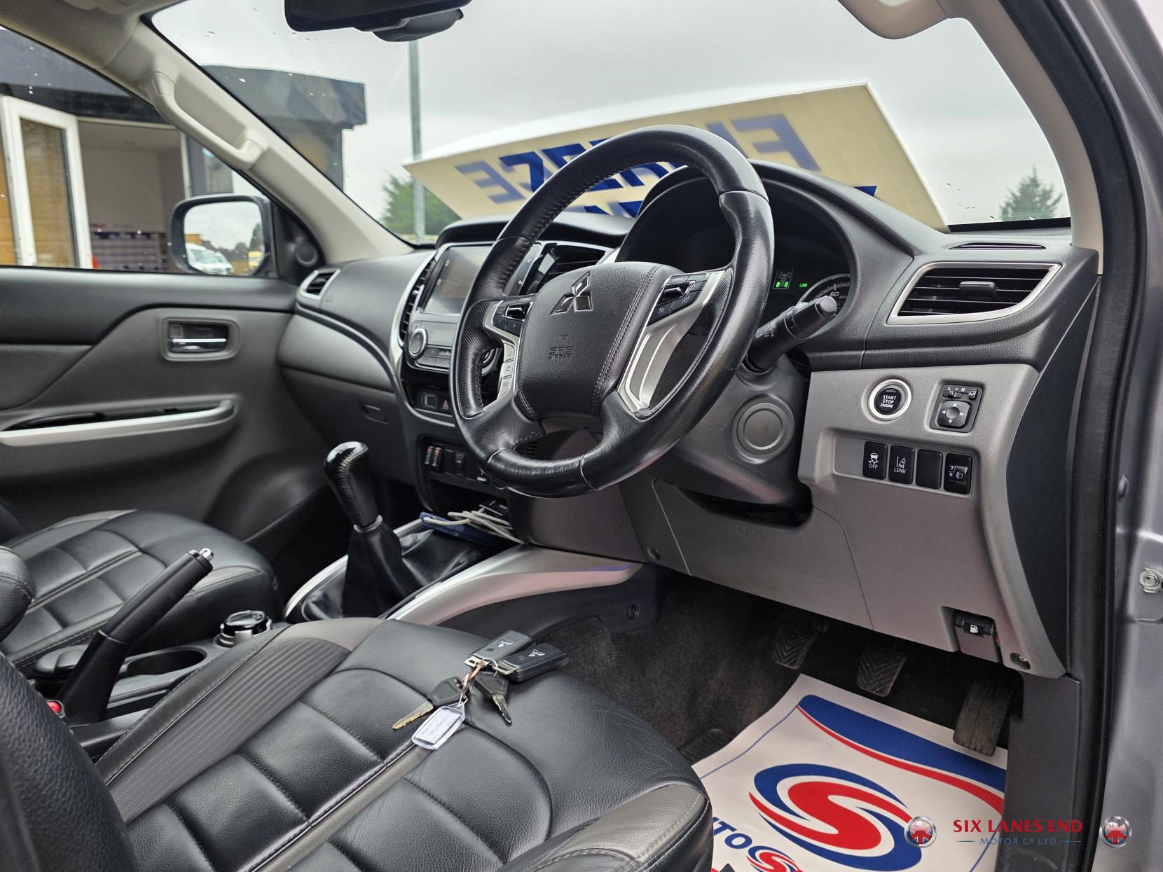 Mitsubishi L200 2.4 DI-D DC Barbarian Pickup Double Cab 4dr Diesel Manual 4WD Euro 6 (178 ps)