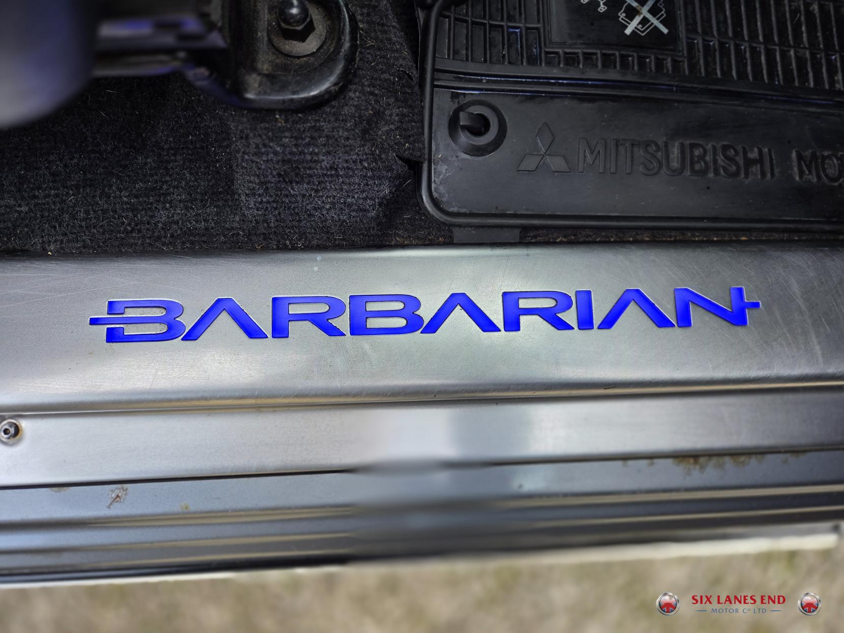 Mitsubishi L200 2.4 DI-D DC Barbarian Pickup Double Cab 4dr Diesel Manual 4WD Euro 6 (178 ps)