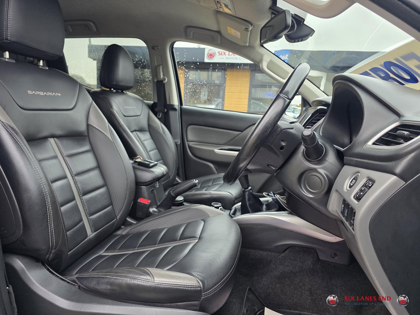 Mitsubishi L200 2.4 DI-D DC Barbarian Pickup Double Cab 4dr Diesel Manual 4WD Euro 6 (178 ps)