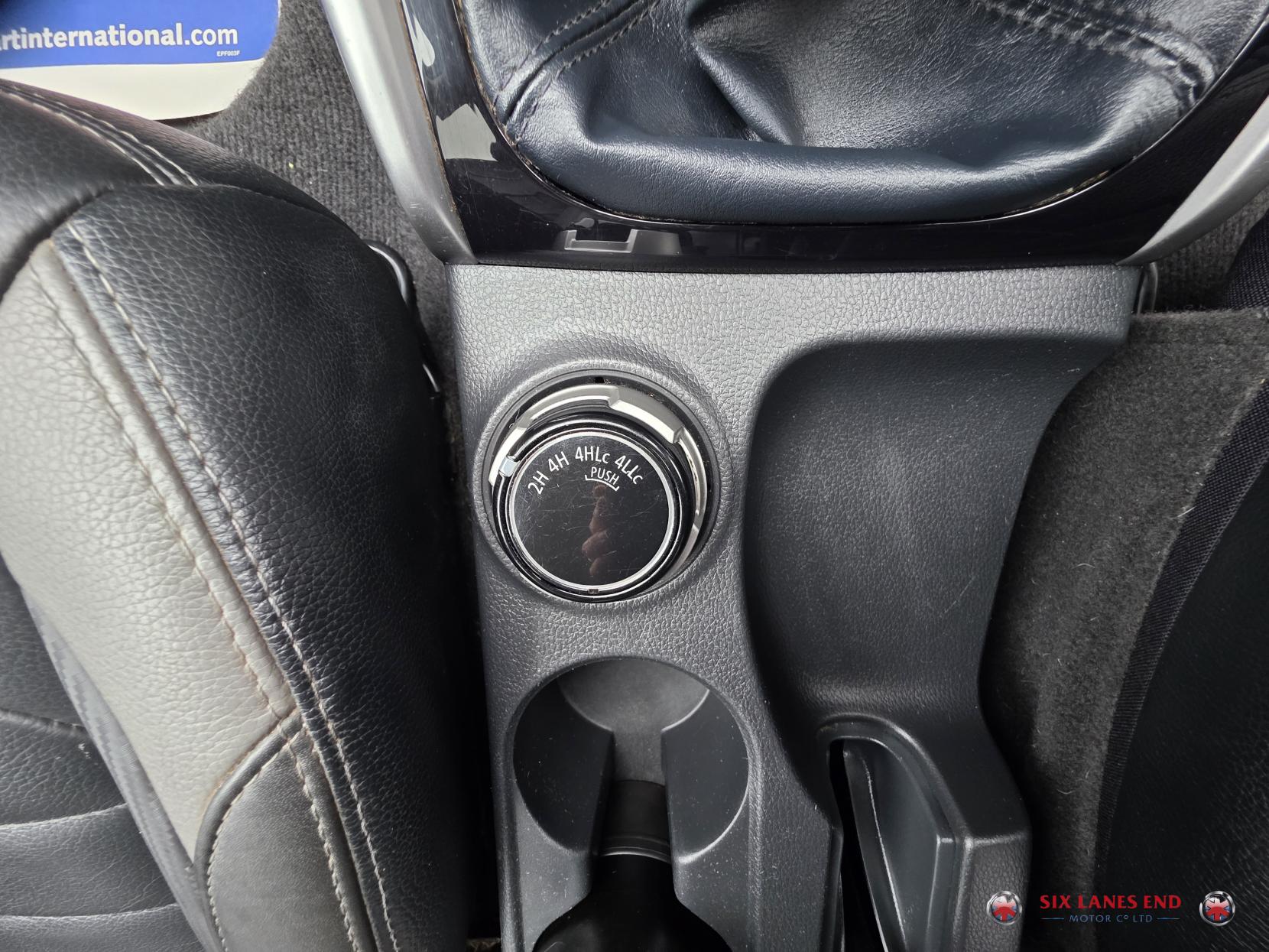 Mitsubishi L200 2.4 DI-D DC Barbarian Pickup Double Cab 4dr Diesel Manual 4WD Euro 6 (178 ps)