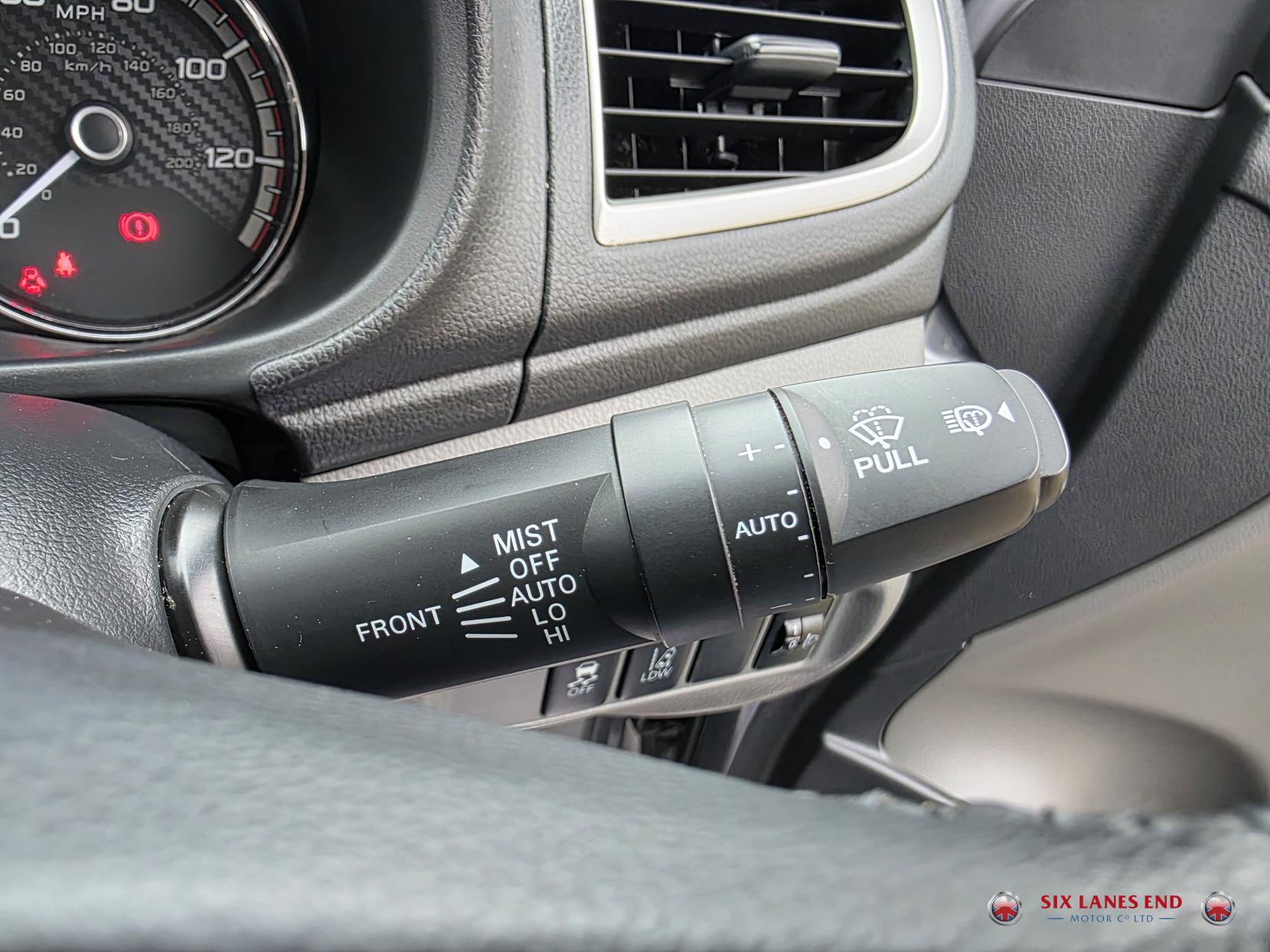 Mitsubishi L200 2.4 DI-D DC Barbarian Pickup Double Cab 4dr Diesel Manual 4WD Euro 6 (178 ps)