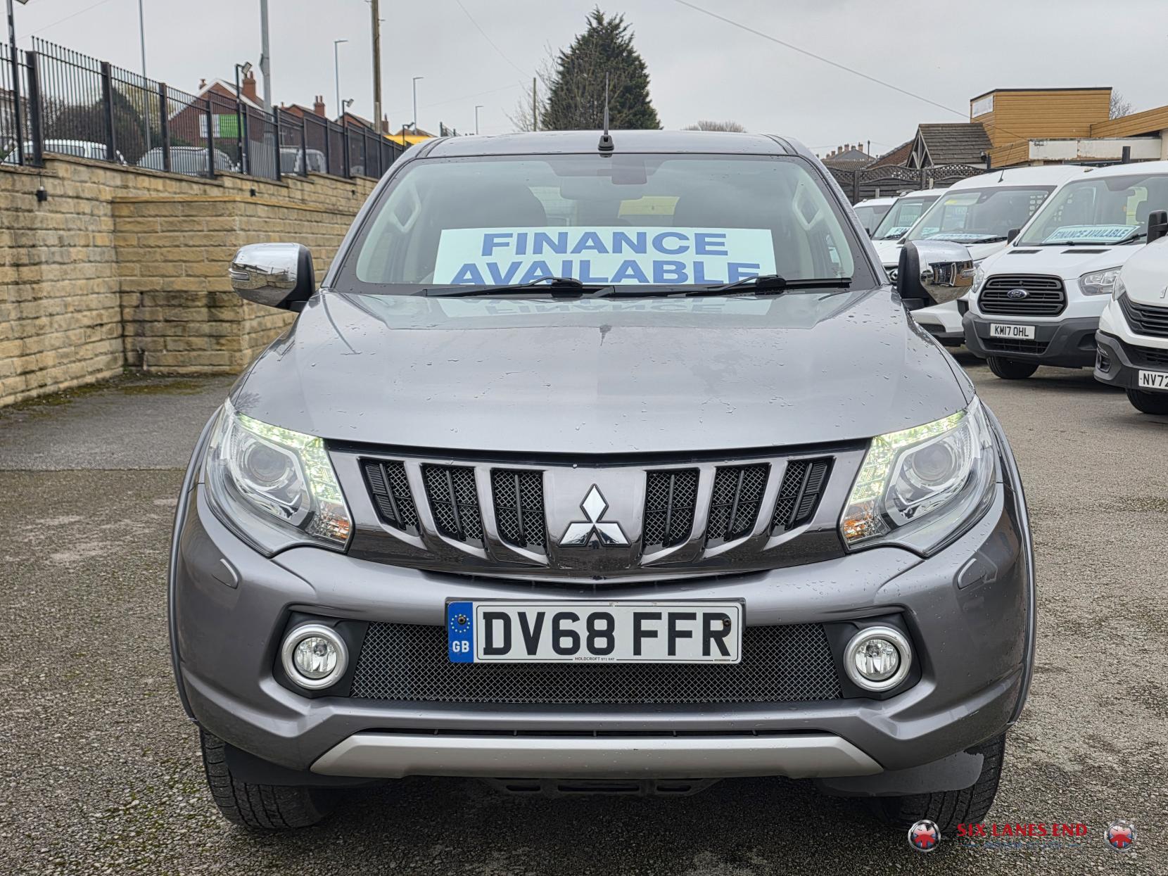 Mitsubishi L200 2.4 DI-D DC Barbarian Pickup Double Cab 4dr Diesel Manual 4WD Euro 6 (178 ps)