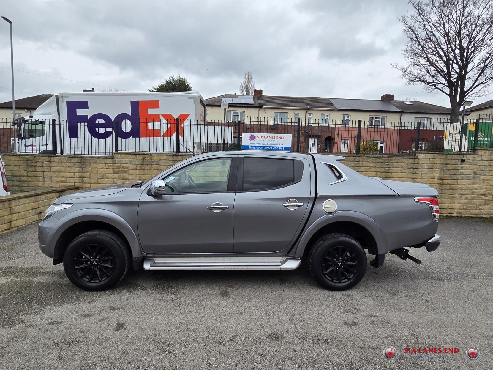 Mitsubishi L200 2.4 DI-D DC Barbarian Pickup Double Cab 4dr Diesel Manual 4WD Euro 6 (178 ps)