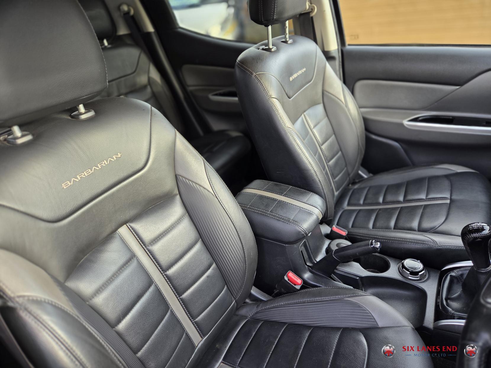 Mitsubishi L200 2.4 DI-D DC Barbarian Pickup Double Cab 4dr Diesel Manual 4WD Euro 6 (178 ps)