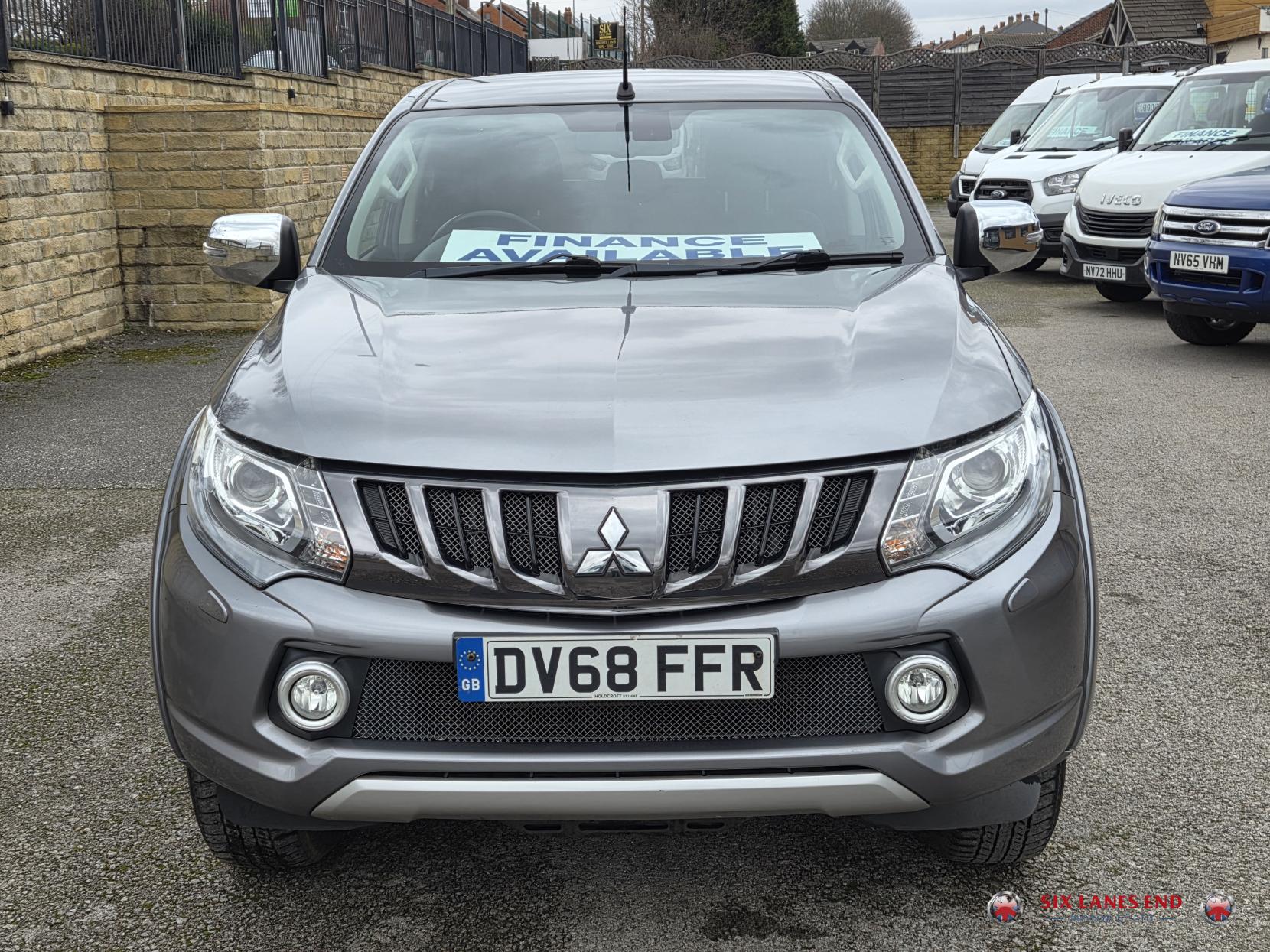 Mitsubishi L200 2.4 DI-D DC Barbarian Pickup Double Cab 4dr Diesel Manual 4WD Euro 6 (178 ps)