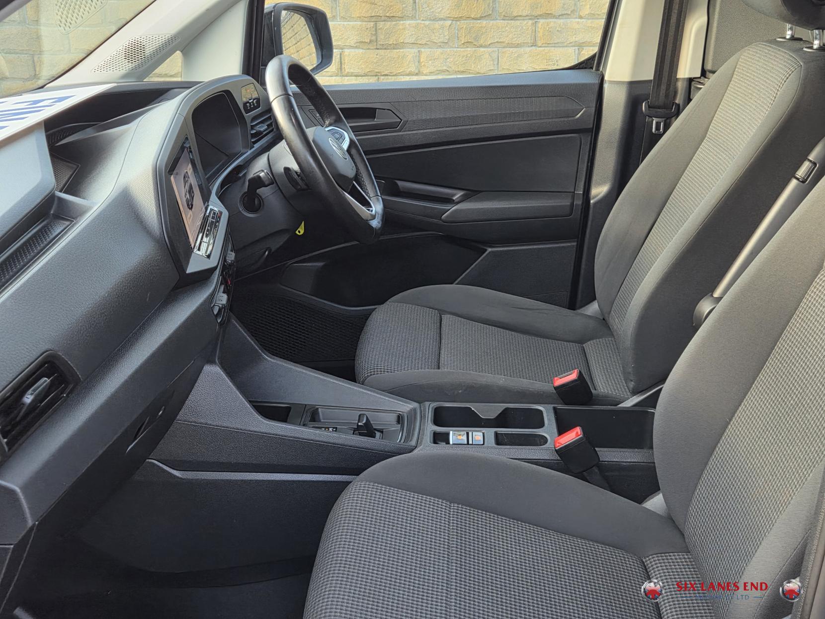 Volkswagen Caddy 2.0 TDI C20 Commerce Pro Panel Van 5dr Diesel DSG SWB Euro 6 (s/s) (122 ps)